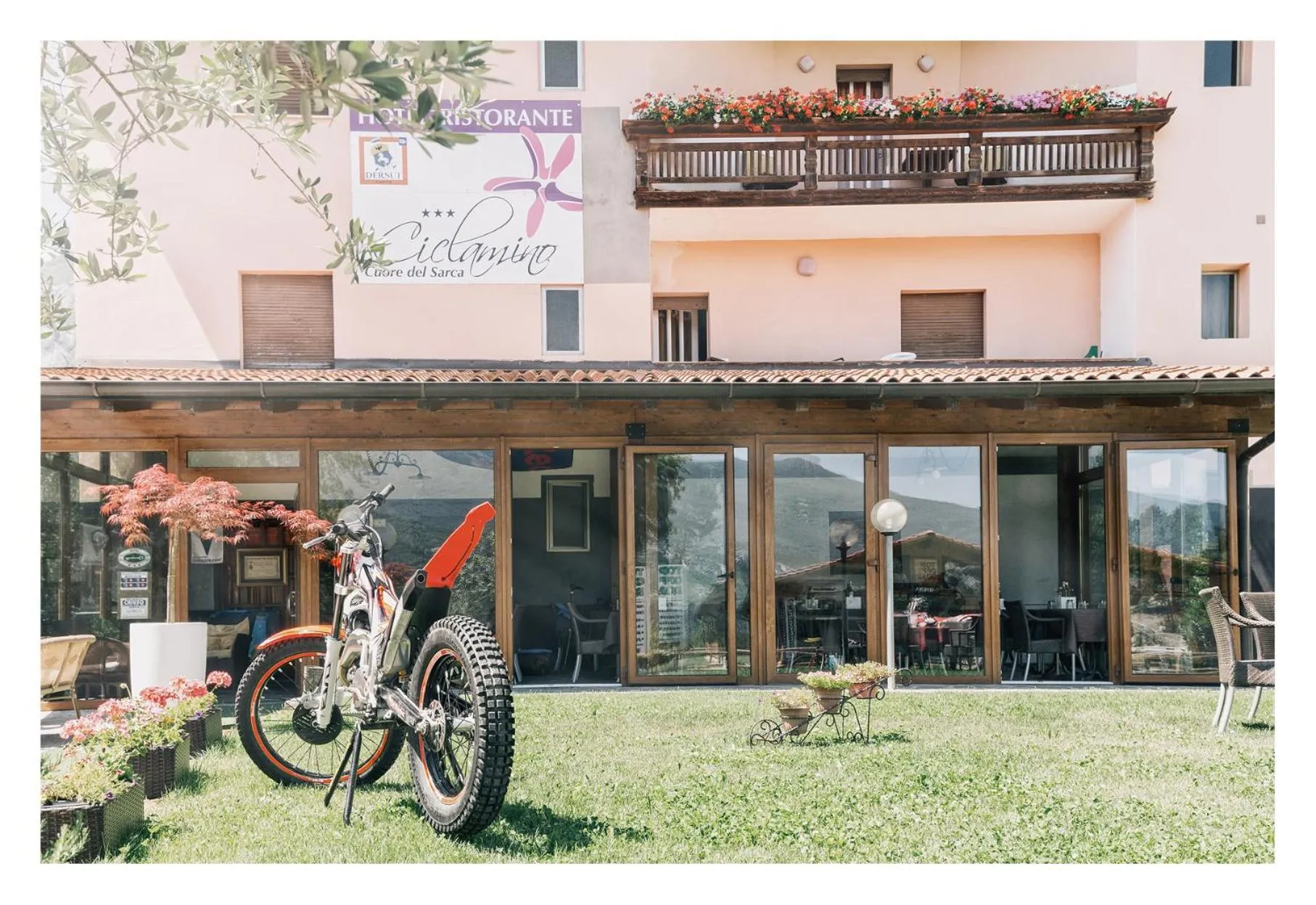 Facade/entrance in Hotel Ciclamino