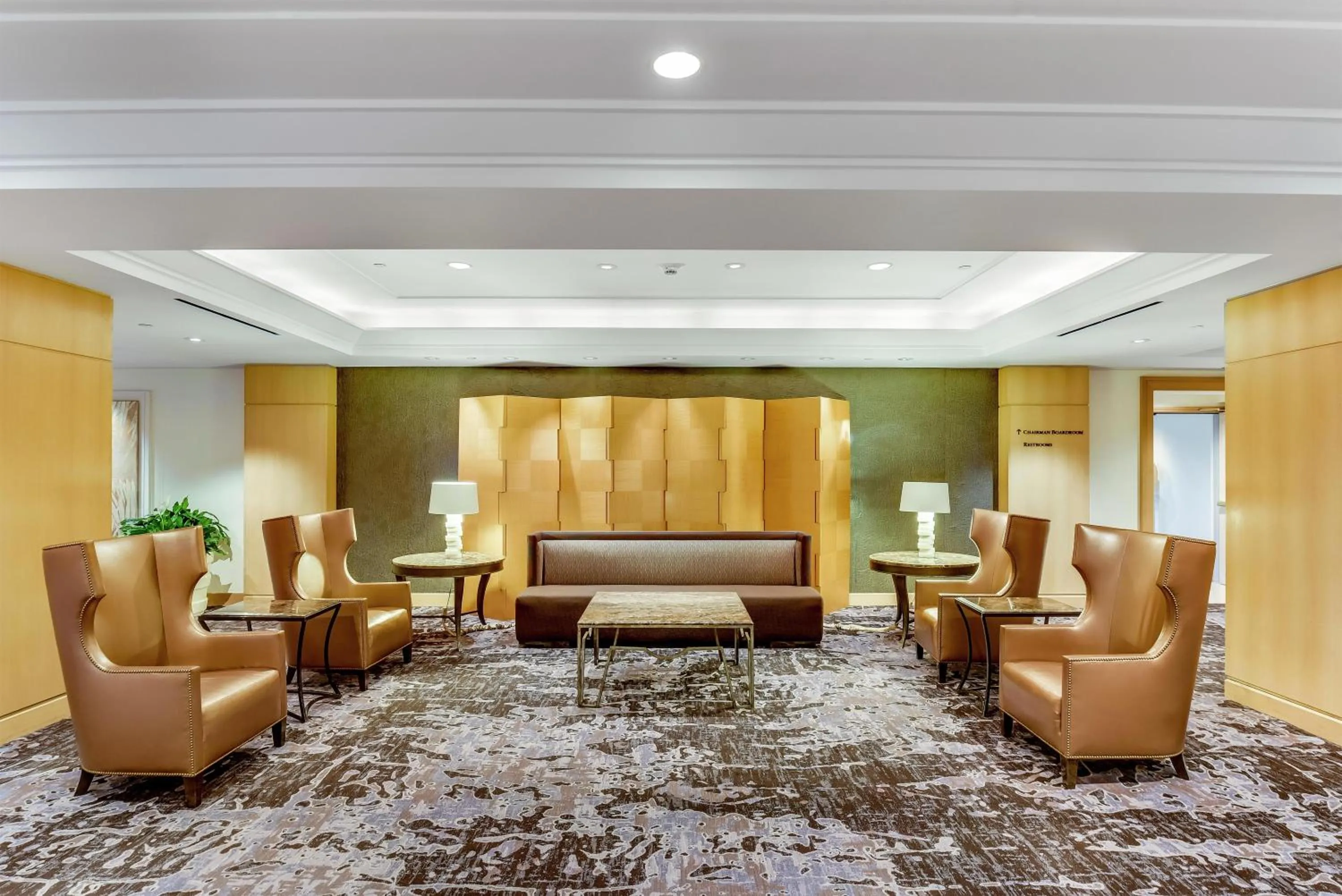 Lobby or reception in Hilton Los Angeles Airport