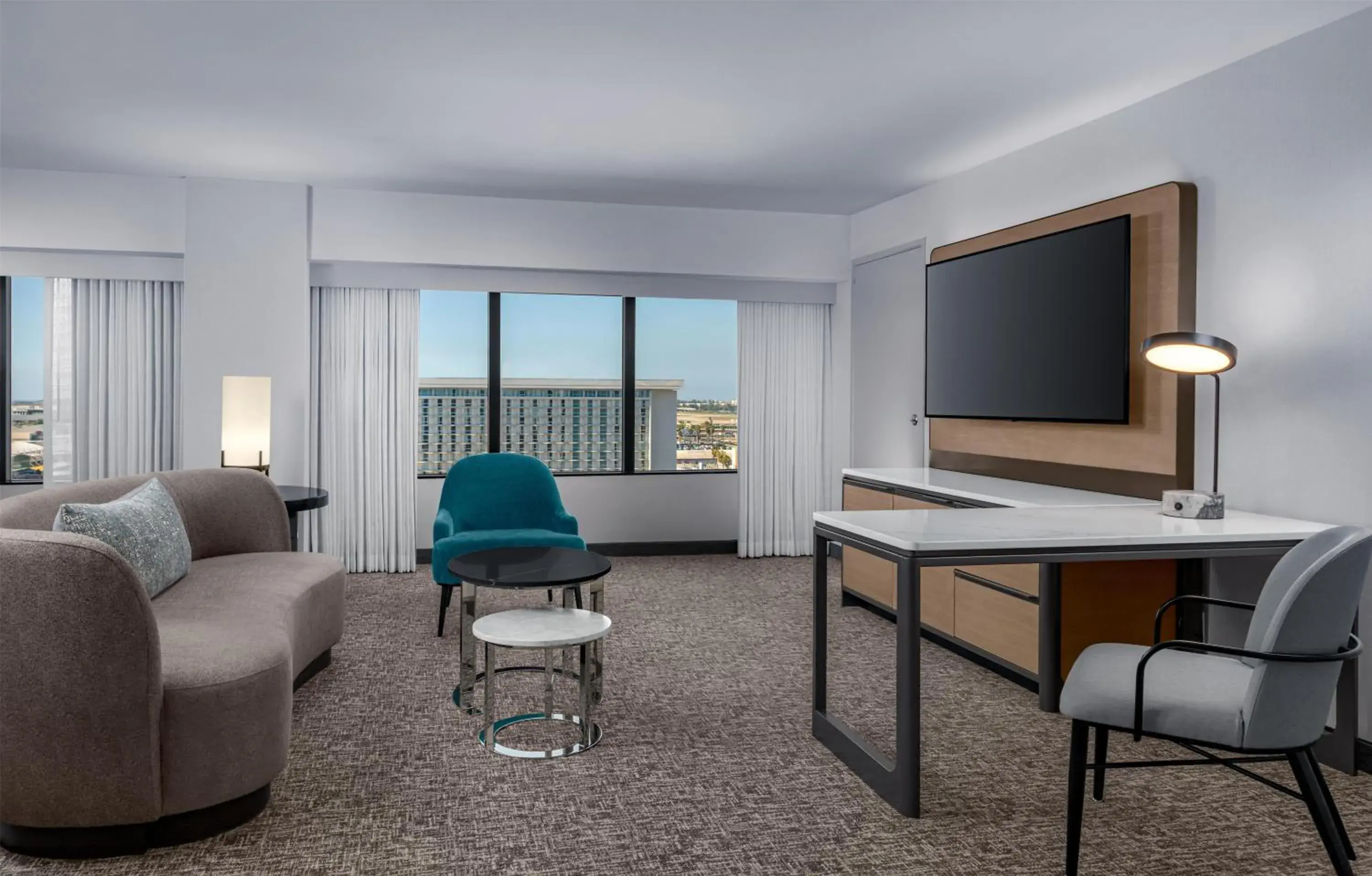 Living room in Hilton Los Angeles Airport Living room in Hilton Los Angeles Airport