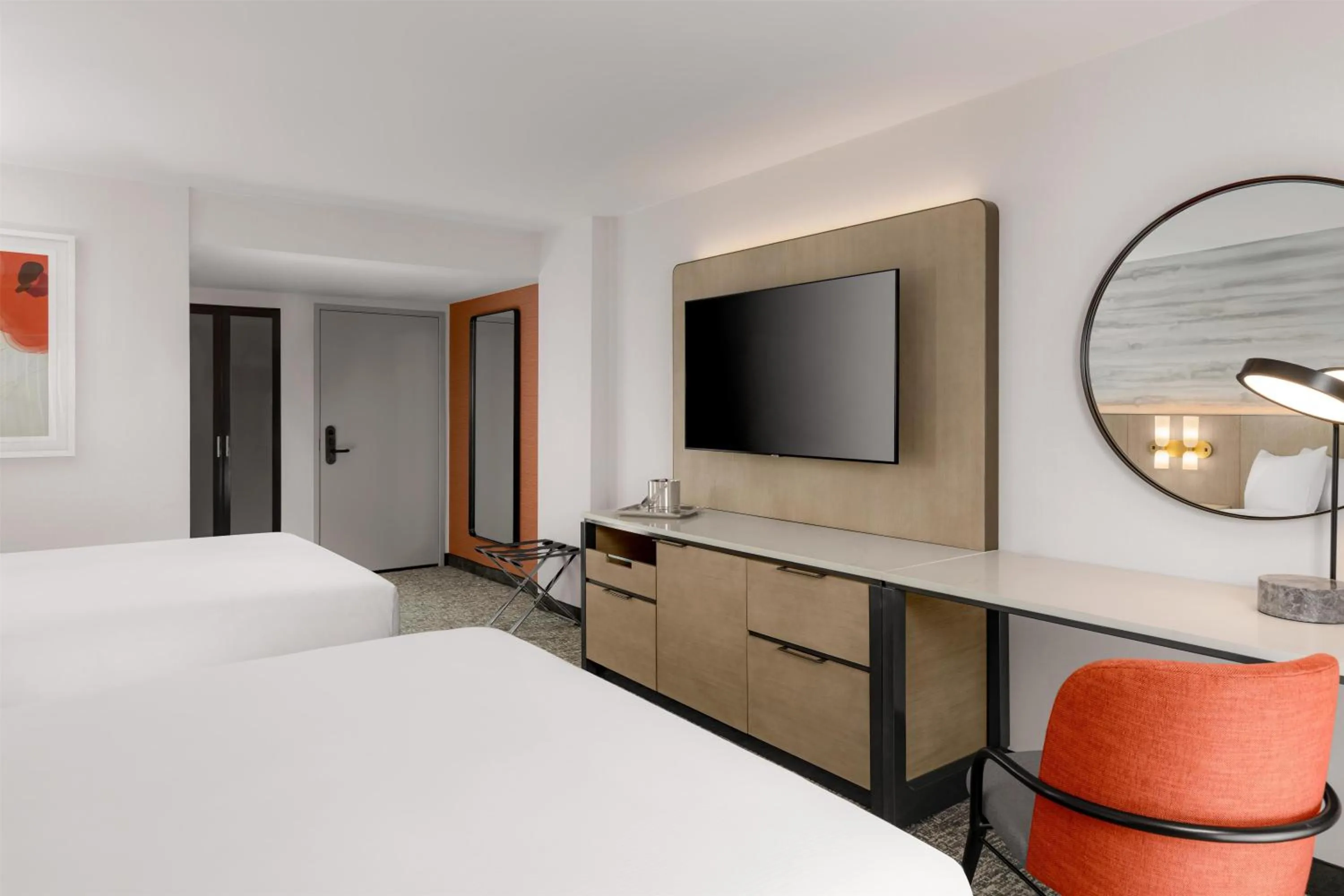 Photo of the whole room, Bed in Hilton Los Angeles Airport