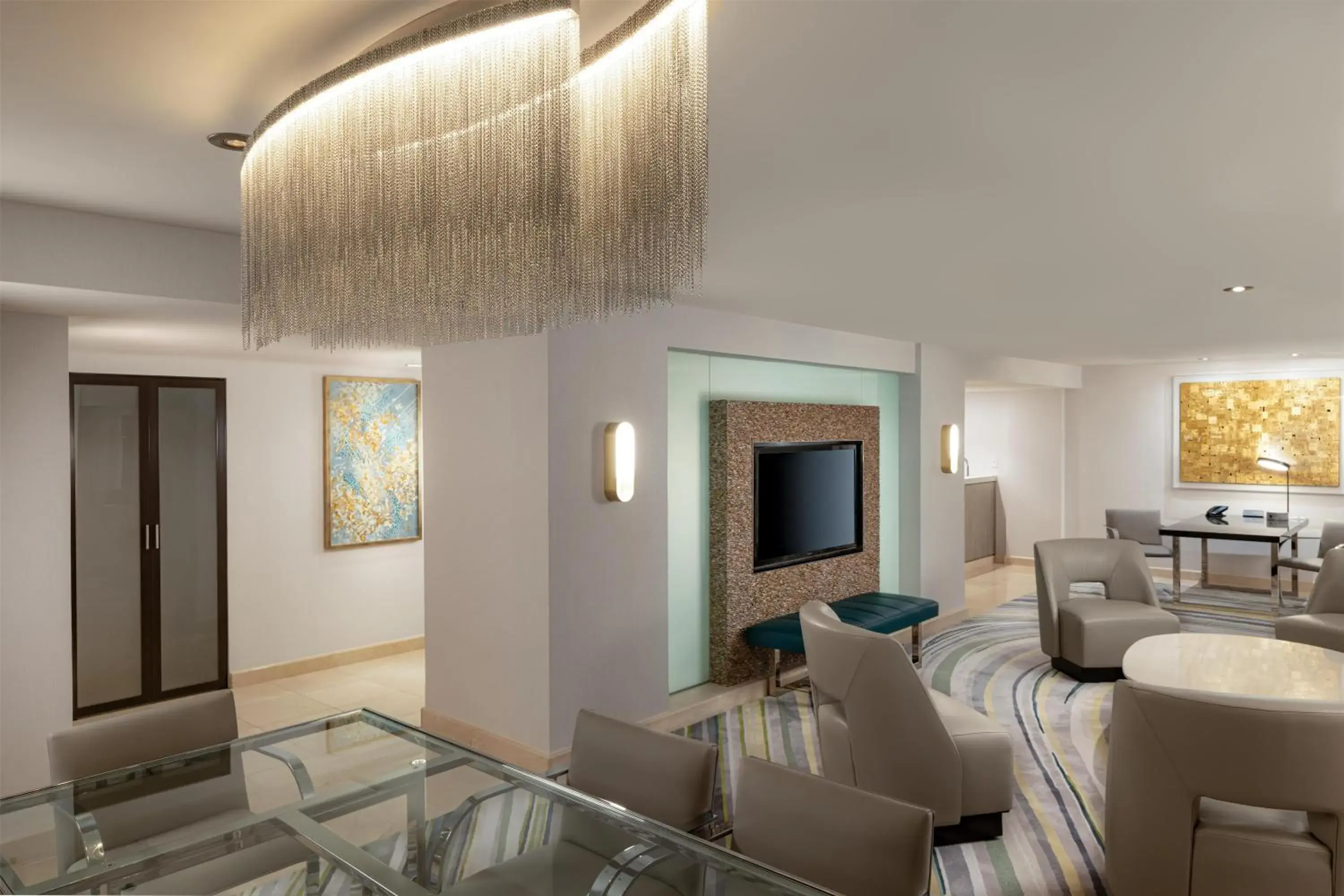 Photo of the whole room in Hilton Los Angeles Airport Photo of the whole room in Hilton Los Angeles Airport