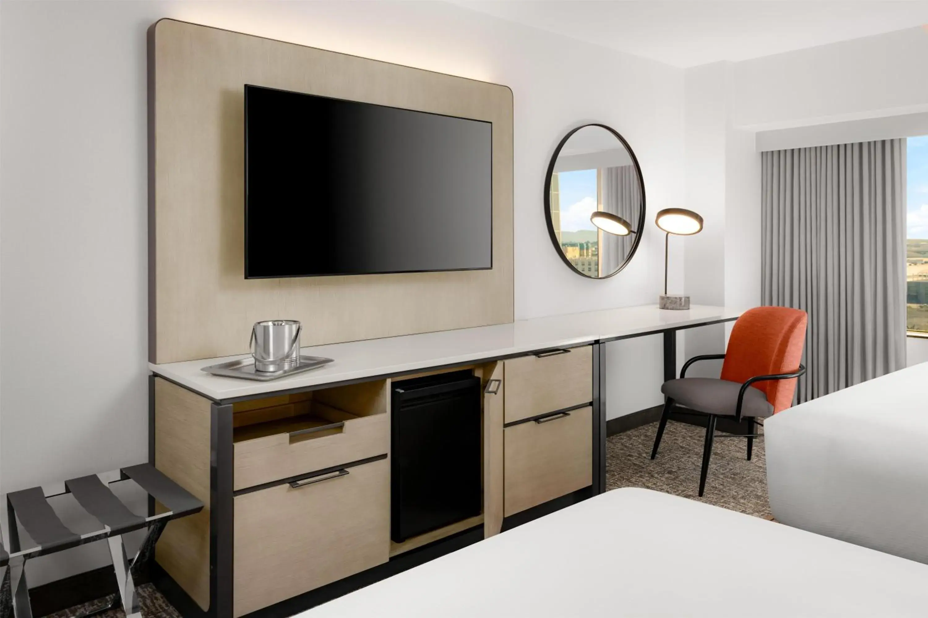 Bedroom, Bed in Hilton Los Angeles Airport Bedroom, Bed in Hilton Los Angeles Airport