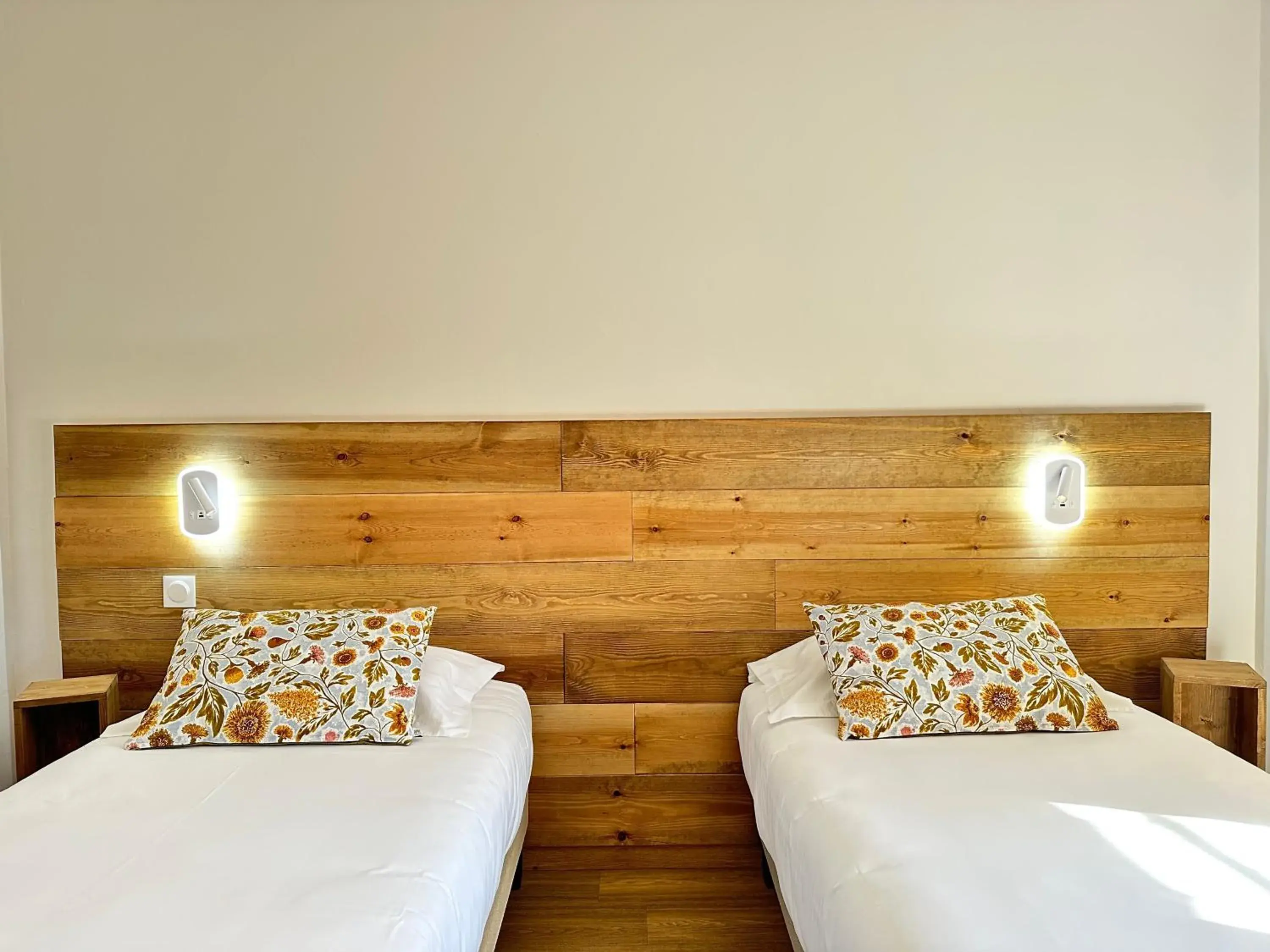 Superior Twin Room with Terrace and Rock View in Hôtel Le Colombier Superior Twin Room with Terrace and Rock View in Hôtel Le Colombier