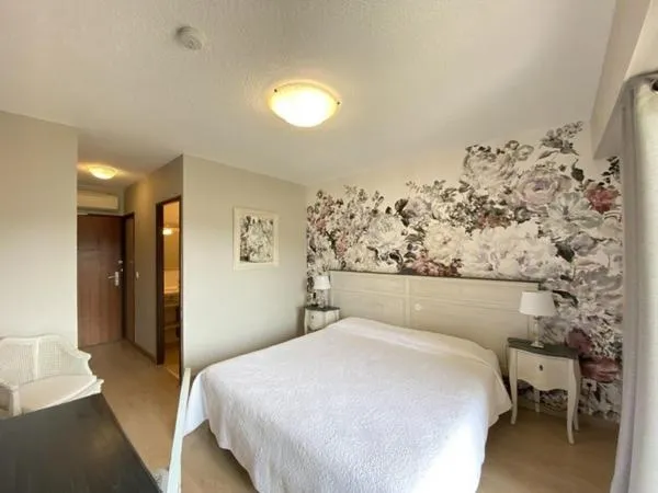 Bed in Hôtel Le Colombier