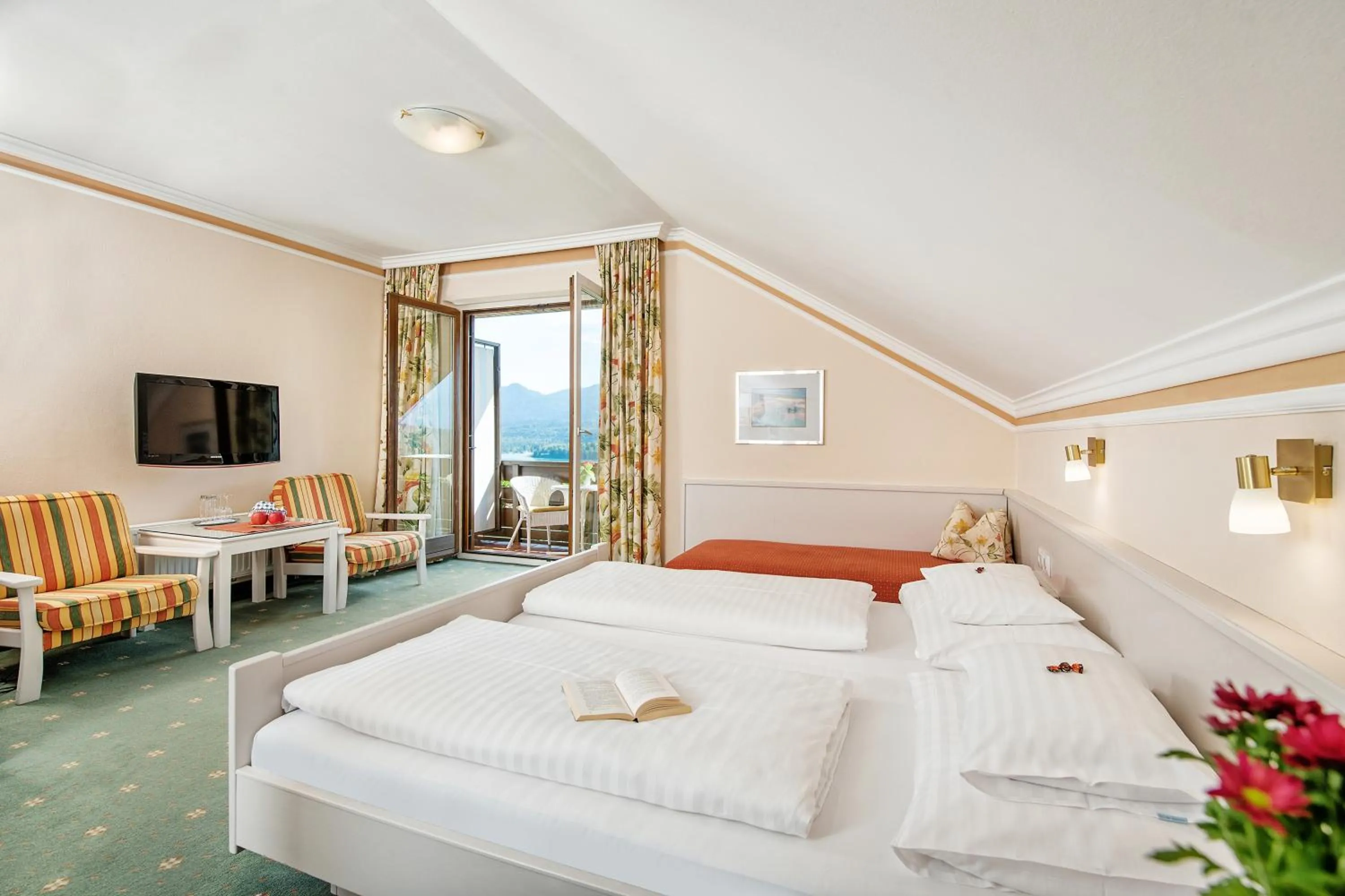 TV and multimedia, Bed in Hotel Schönruh