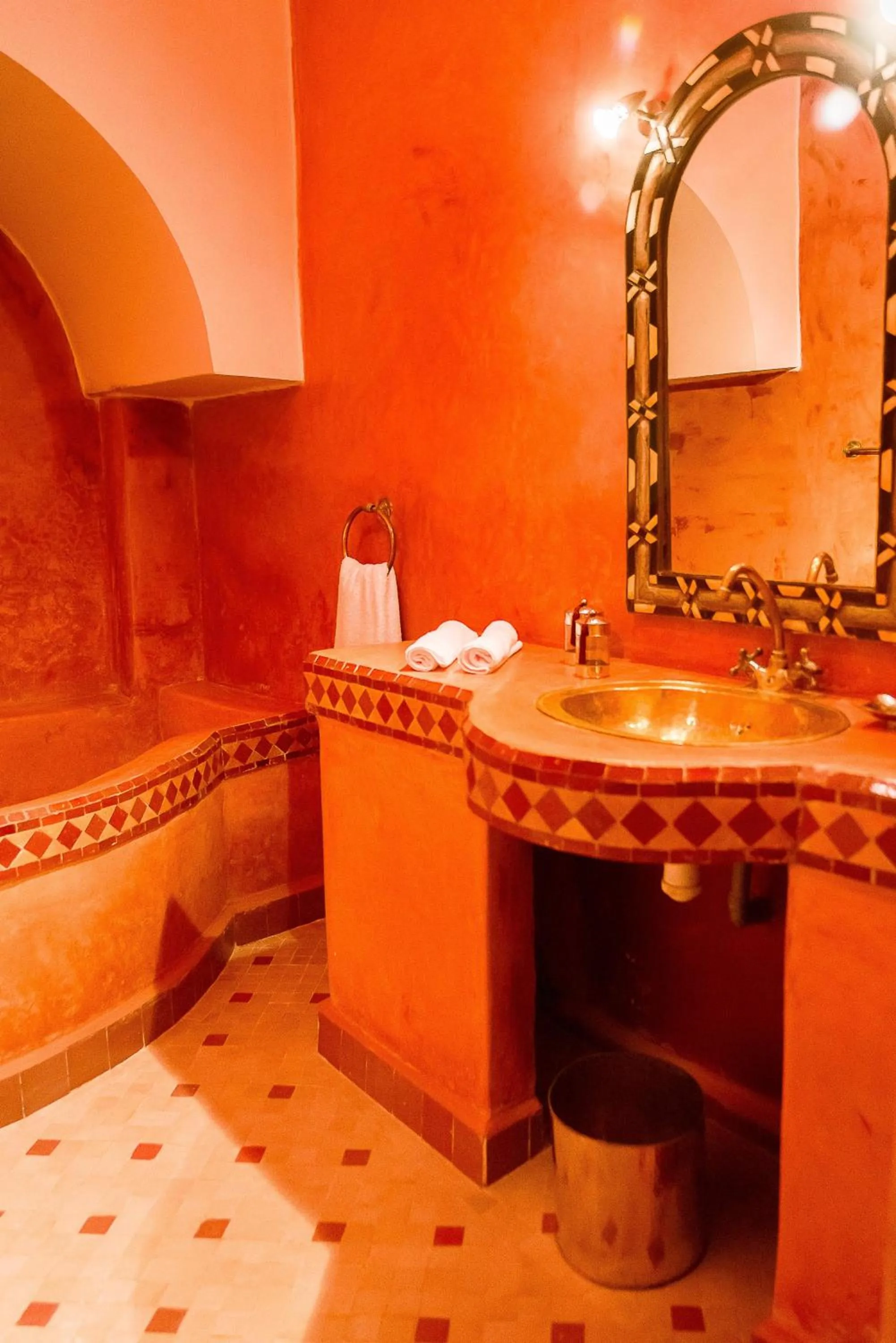 Bathroom in Riad Laora By La Siredrah