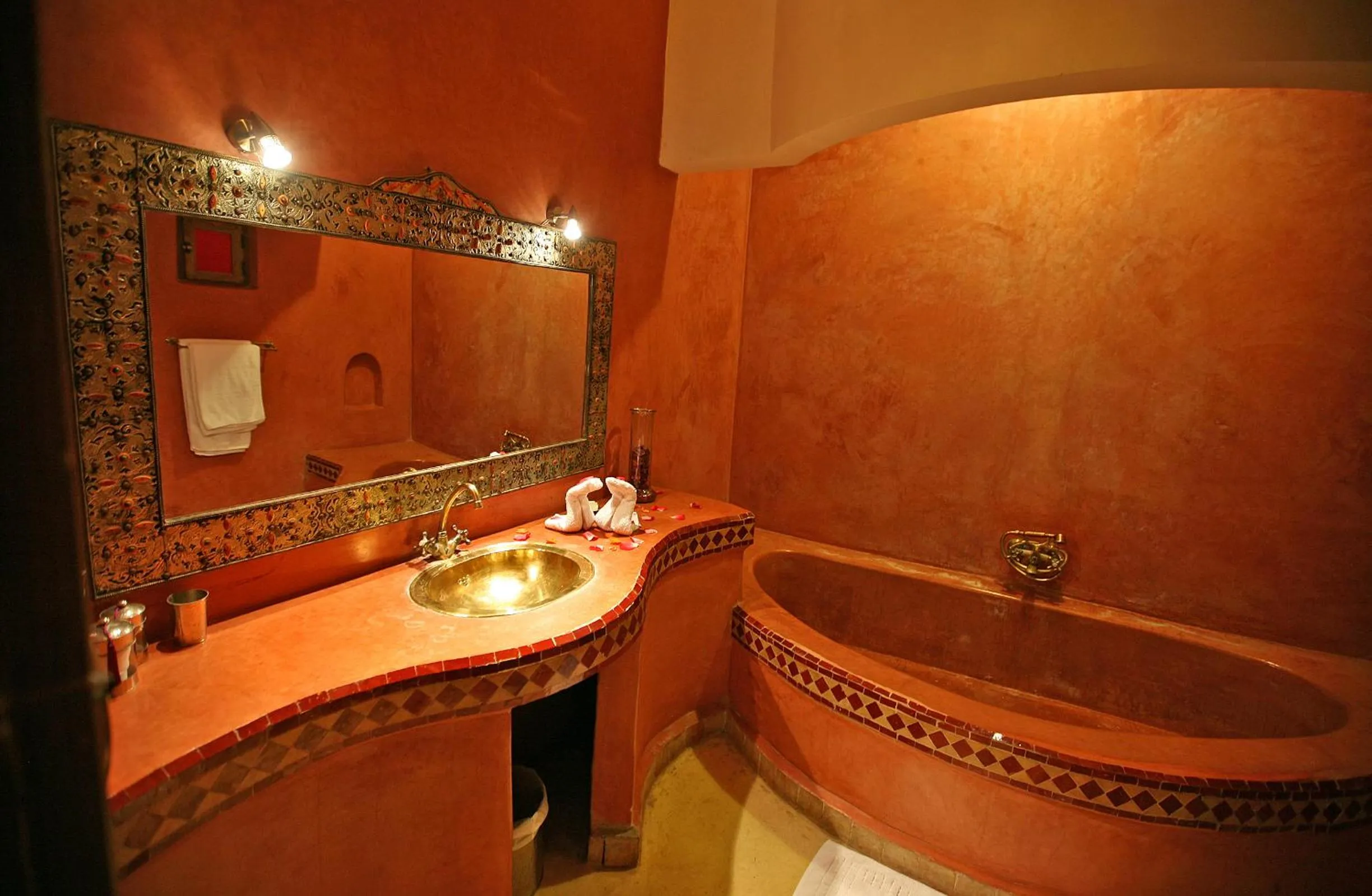 Bathroom in Riad Laora By La Siredrah