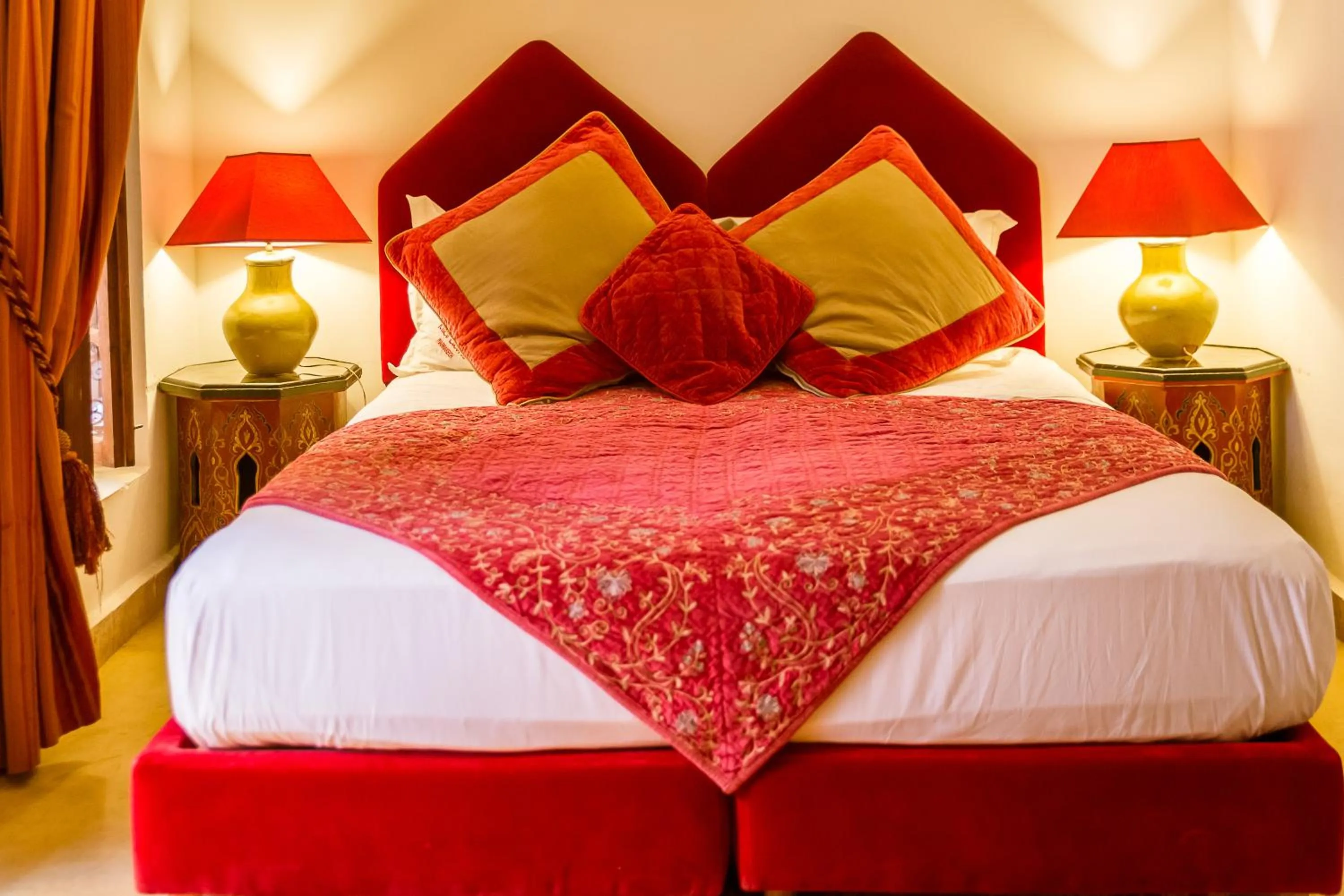 Photo of the whole room in Riad Laora By La Siredrah