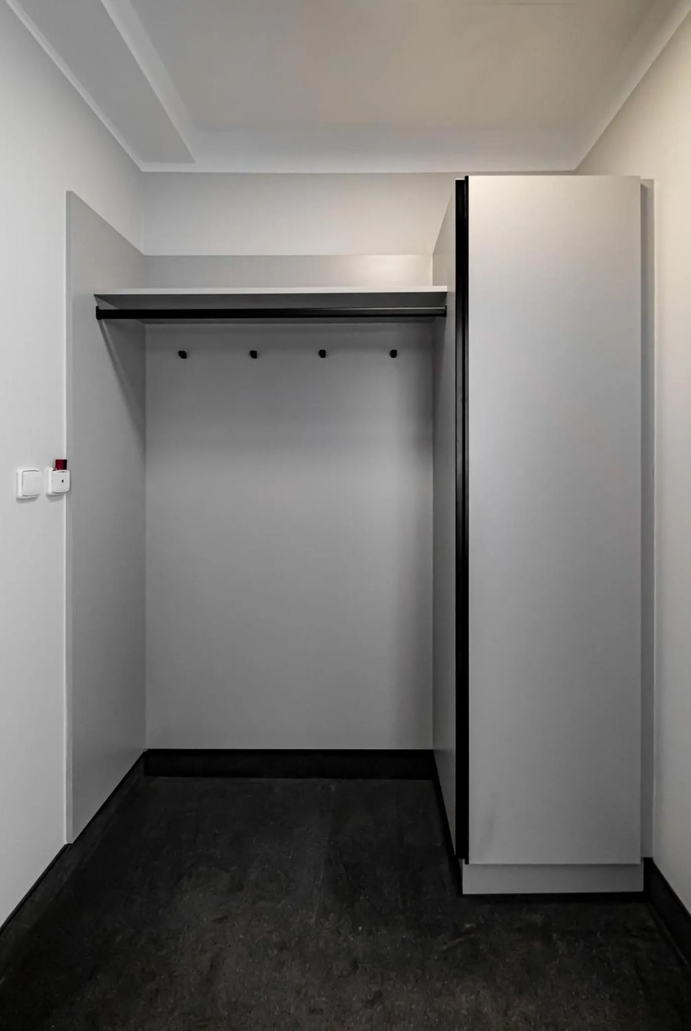 wardrobe in Relax Hotel Stork