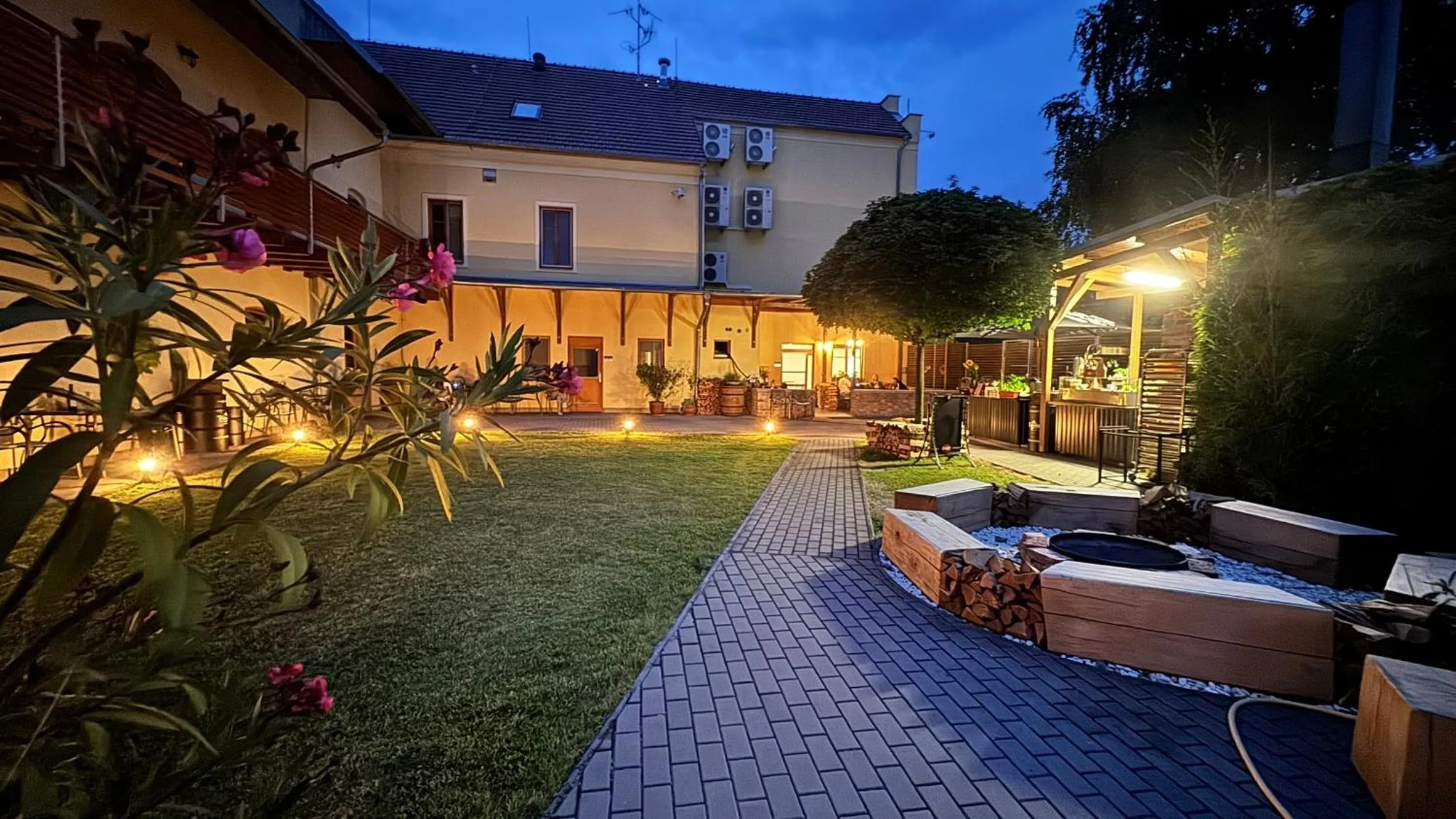 Garden in Relax Hotel Stork