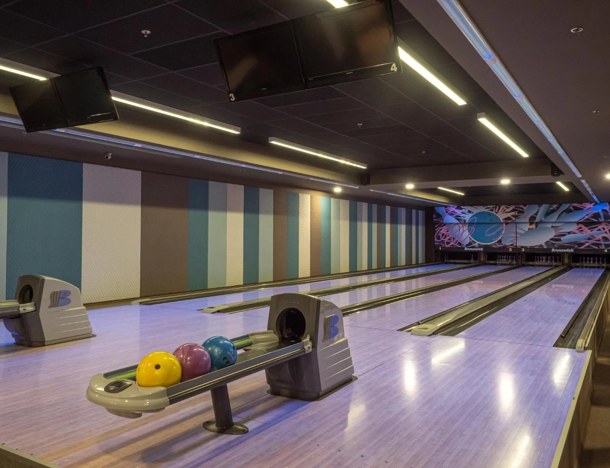 Bowling in Aqua Paradise Resort & Aqua Park