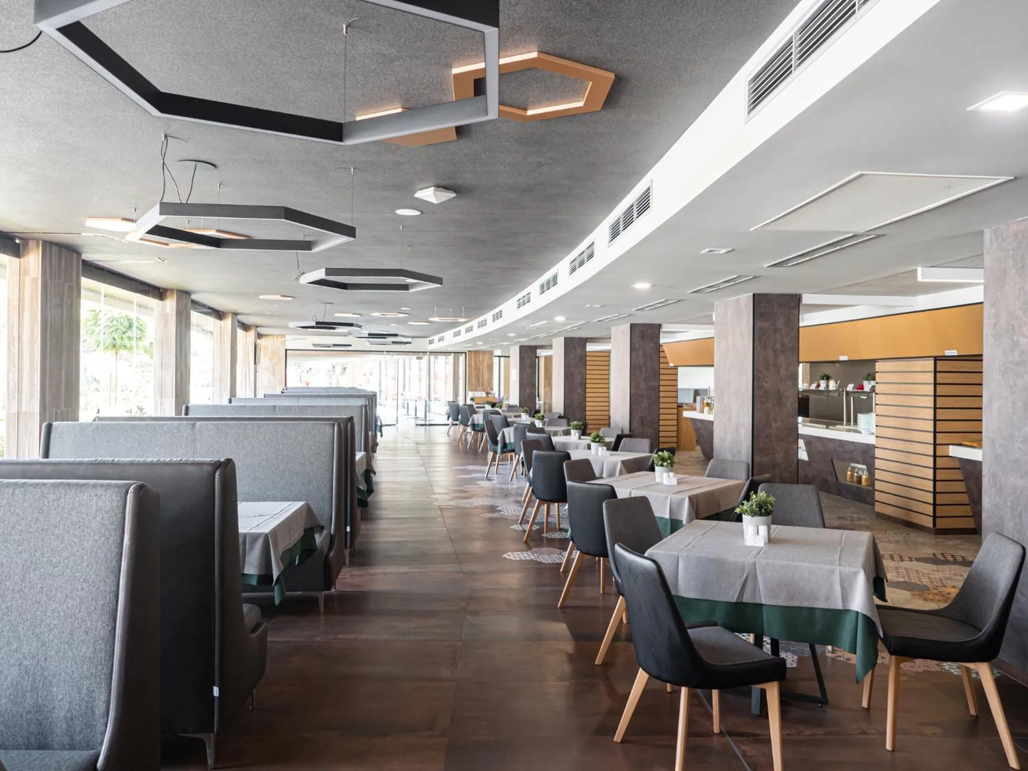 Restaurant/places to eat in Aqua Paradise Resort & Aqua Park