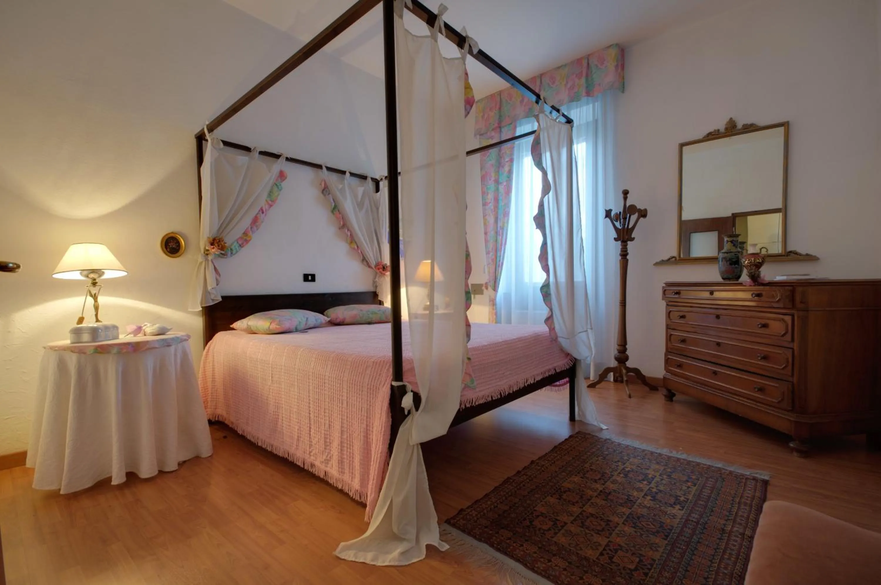 Bedroom in Sembenini Palace