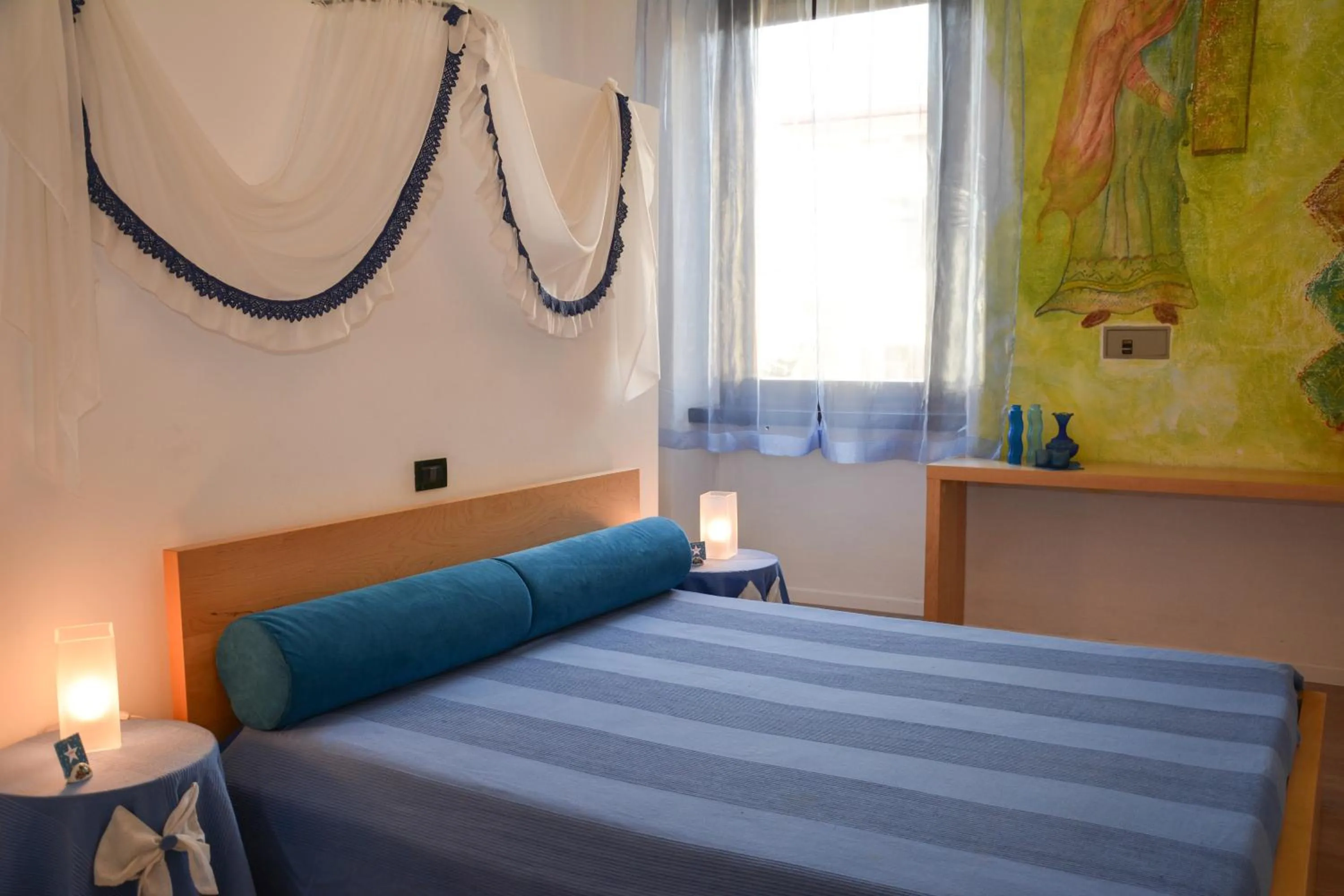 Bedroom in Sembenini Palace