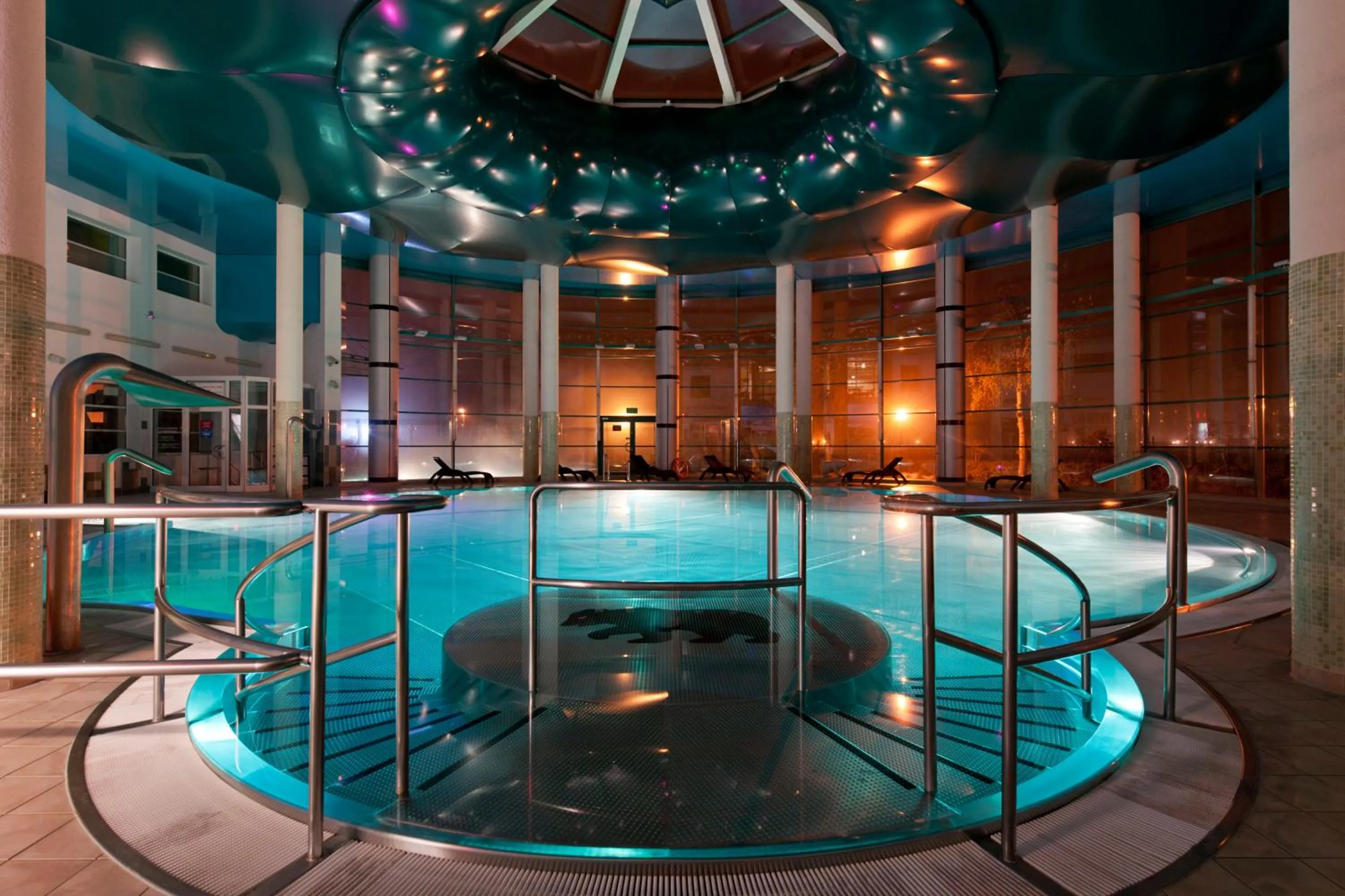 Swimming pool in Klinika Uzdrowiskowa "Pod Tezniami''