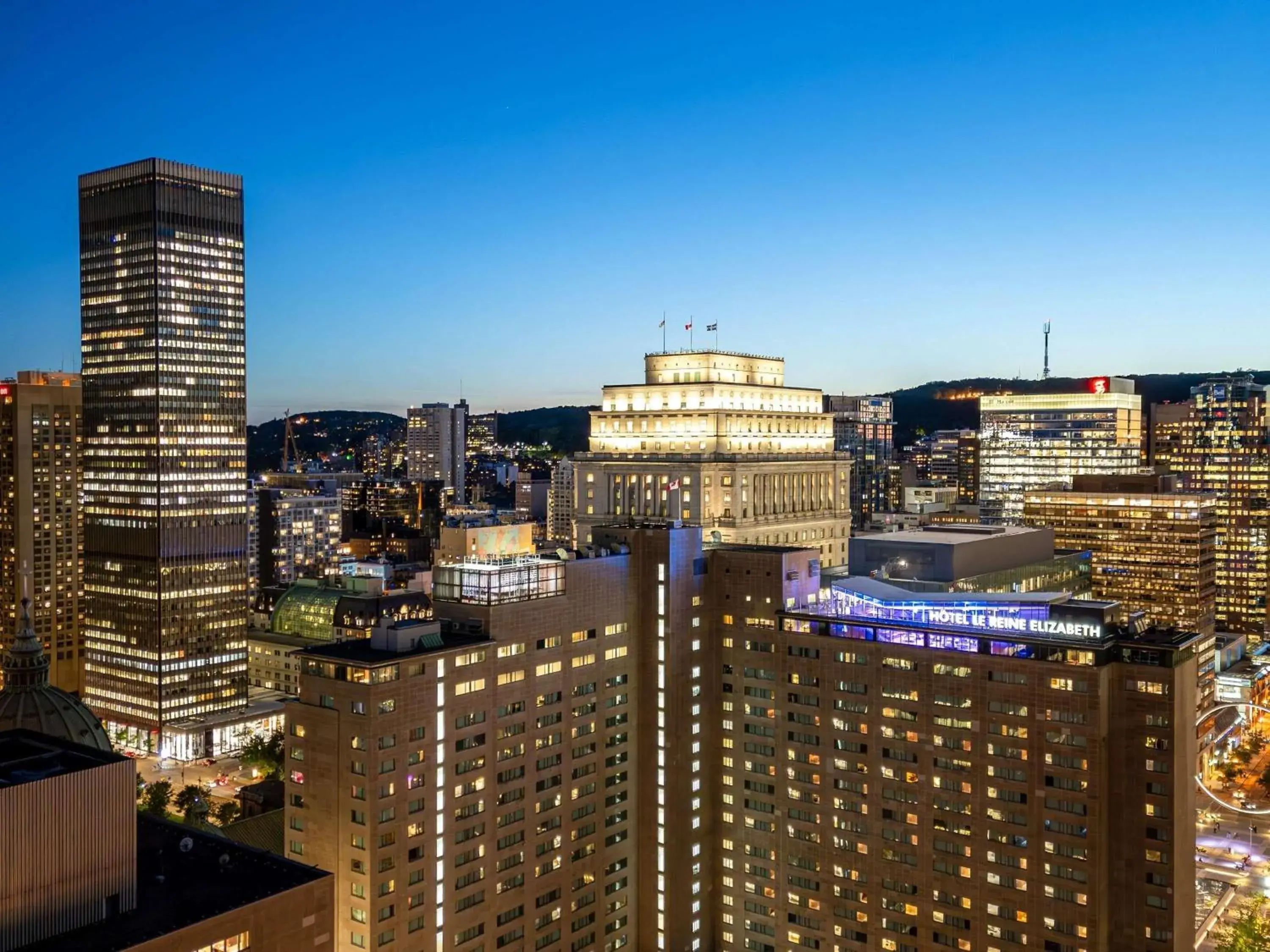 Fairmont The Queen Elizabeth Fairmont The Queen Elizabeth