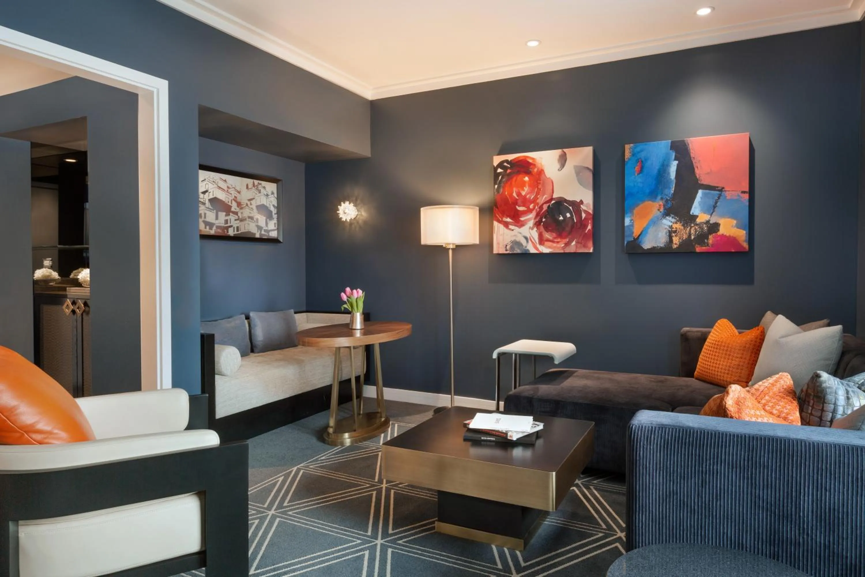 Living room in Fairmont The Queen Elizabeth