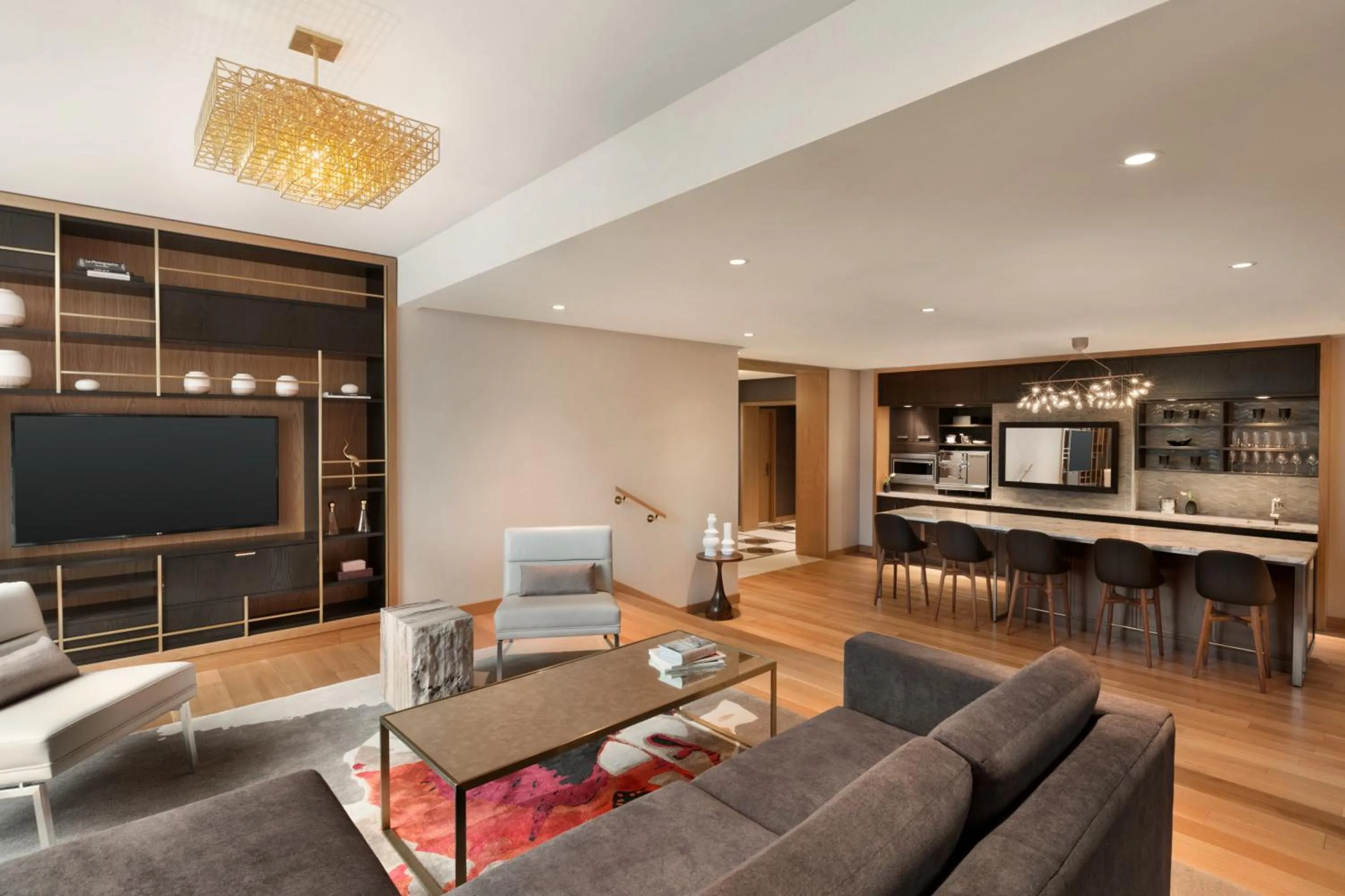 TV and multimedia in Fairmont The Queen Elizabeth