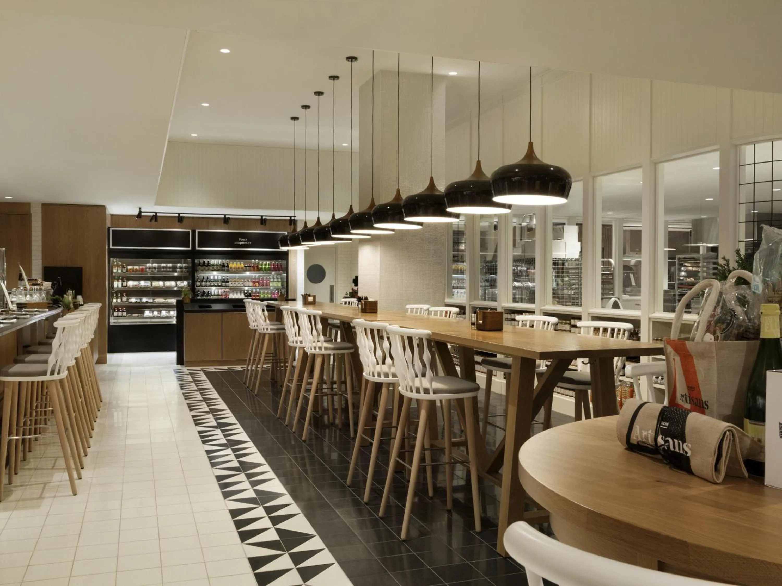 Restaurant/places to eat in Fairmont The Queen Elizabeth