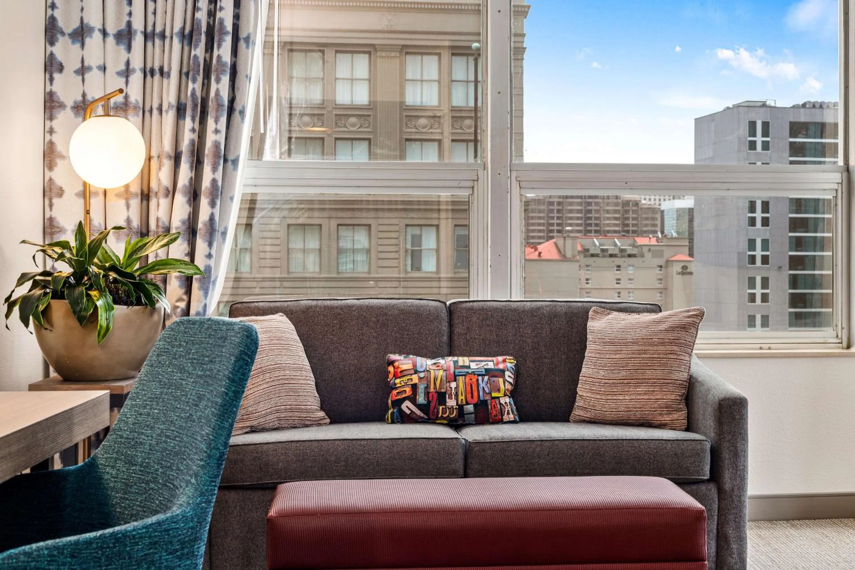 Bedroom in Hilton Garden Inn New Orleans French Quarter/CBD