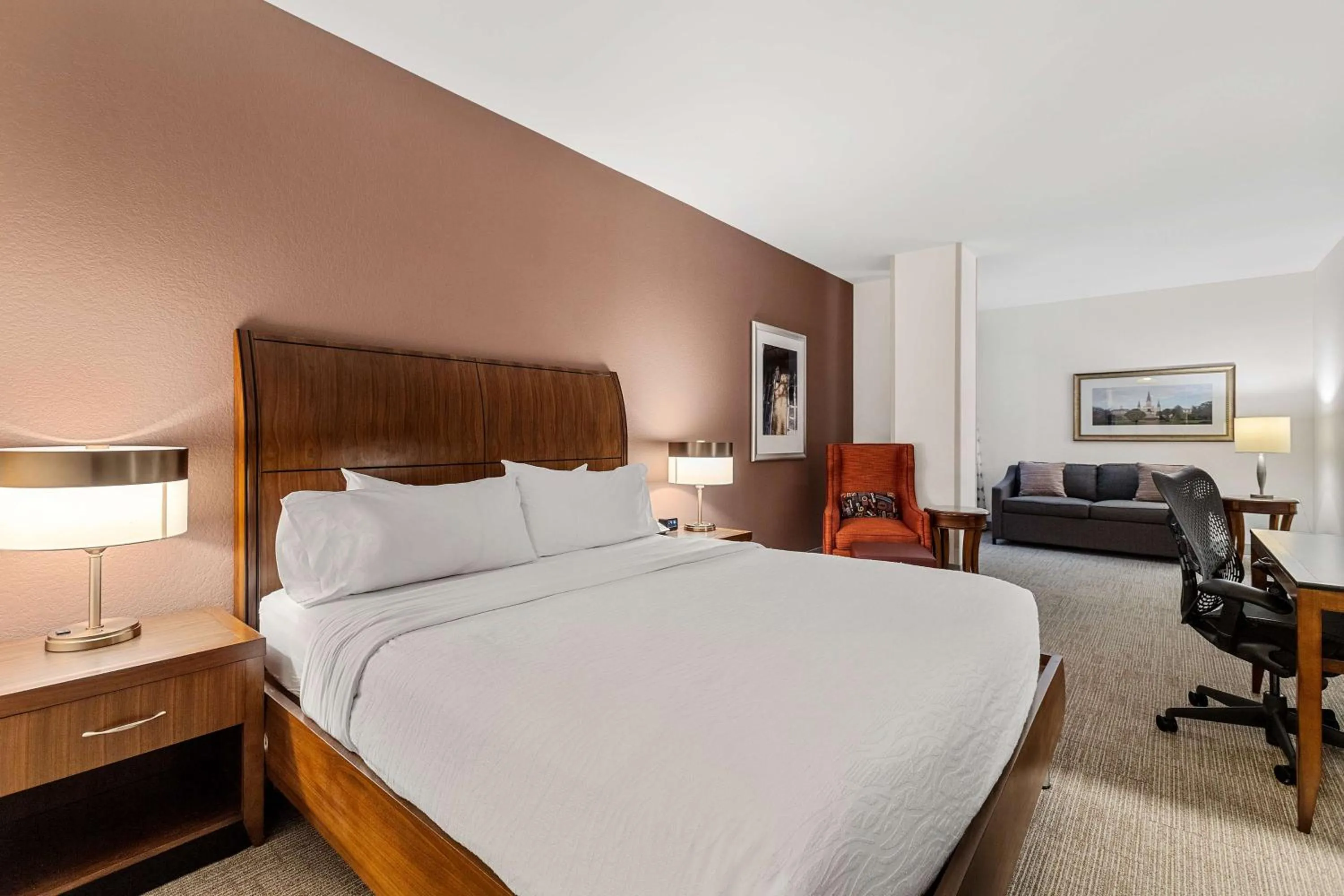 Bed in Hilton Garden Inn New Orleans French Quarter/CBD