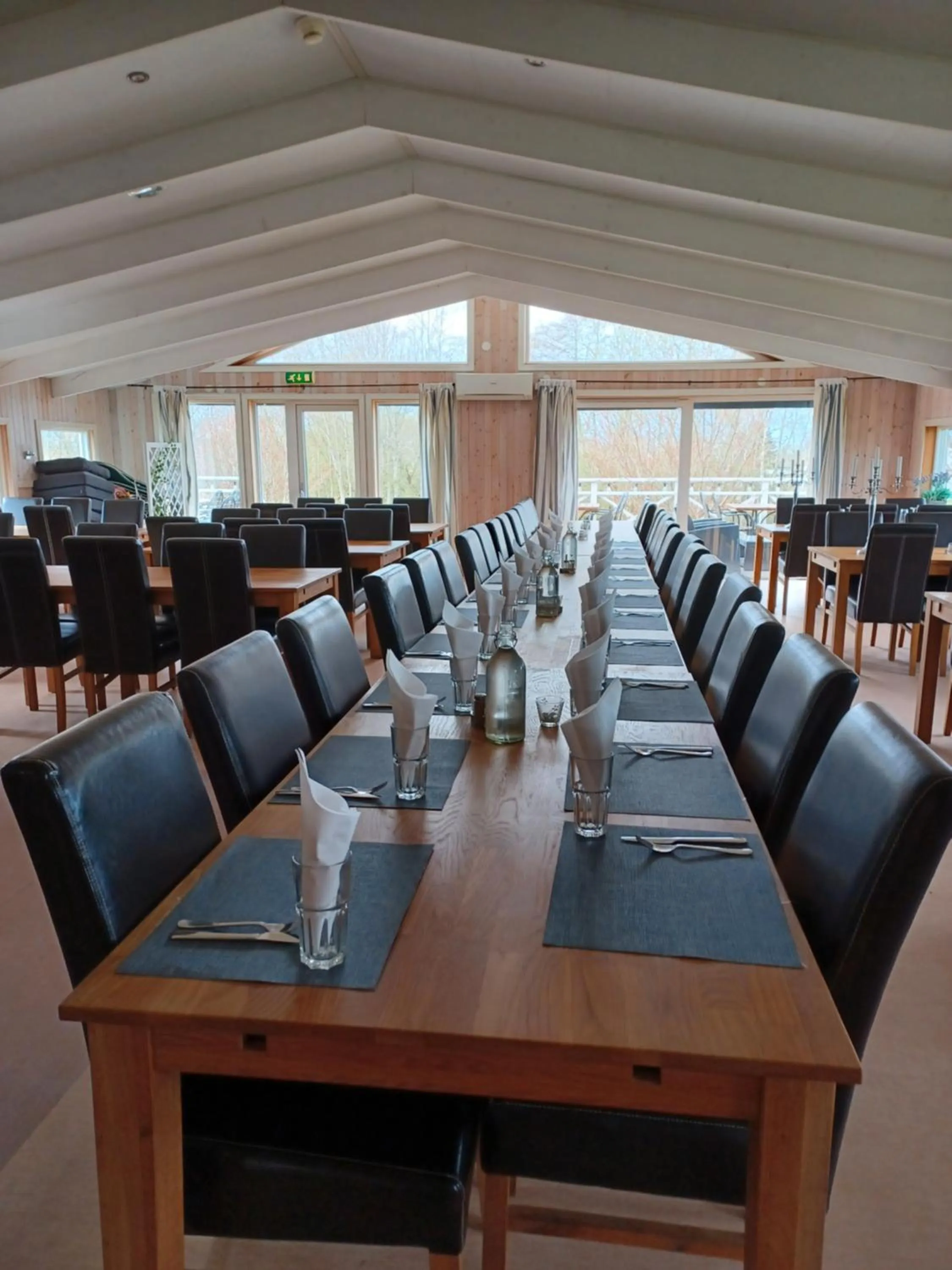 Restaurant/places to eat in Mellbystrand Vandrarhem