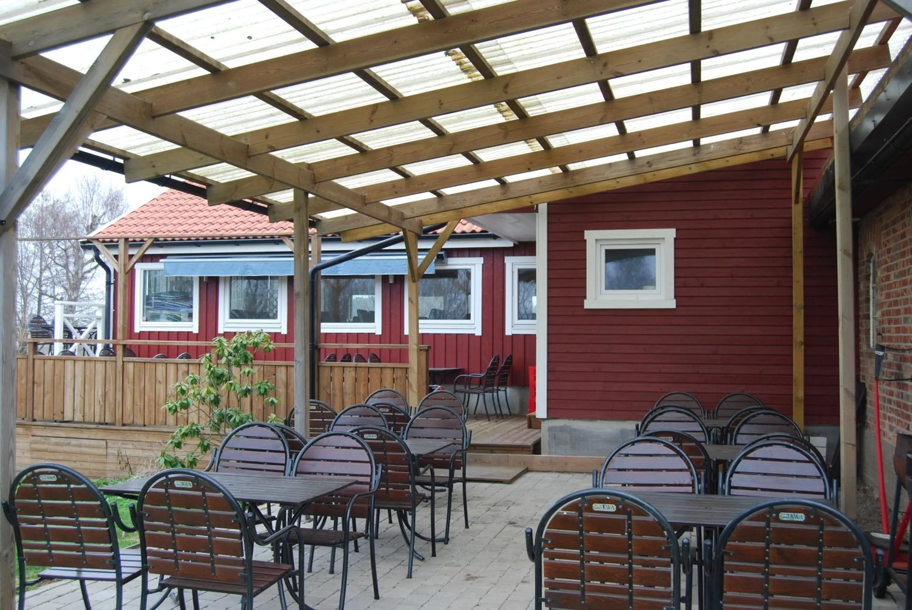 Restaurant/places to eat in Mellbystrand Vandrarhem