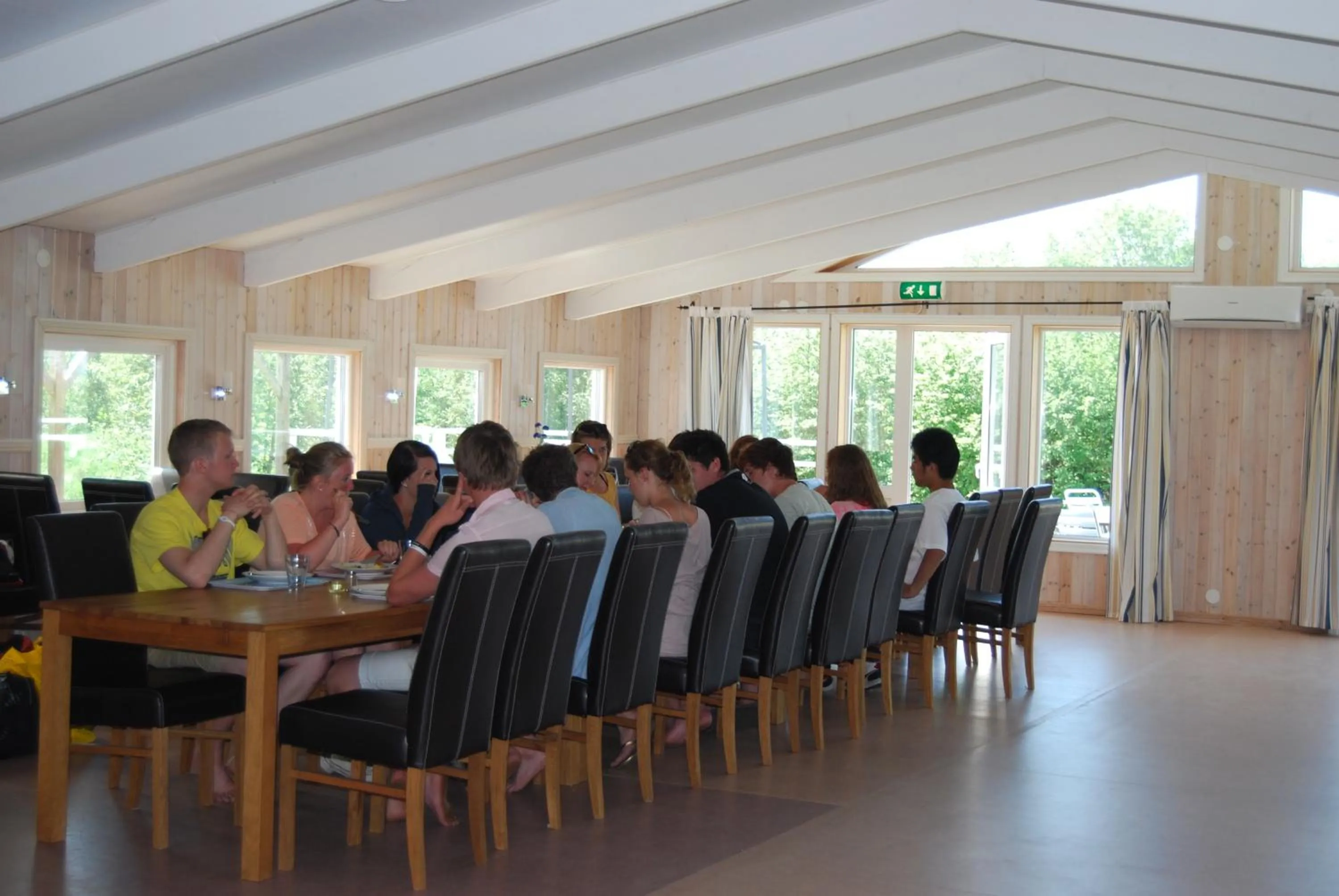 Restaurant/places to eat in Mellbystrand Vandrarhem