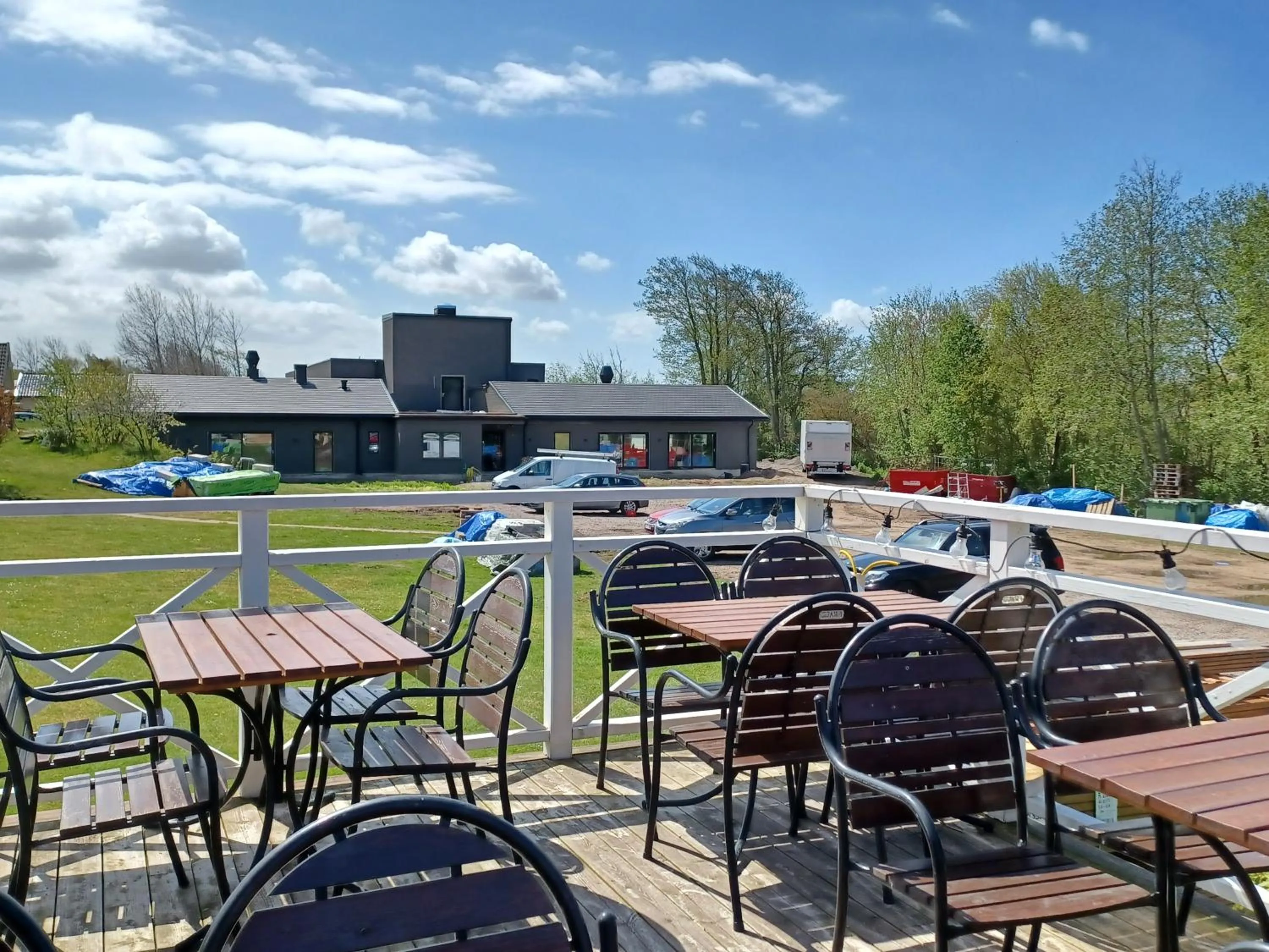 Restaurant/places to eat in Mellbystrand Vandrarhem