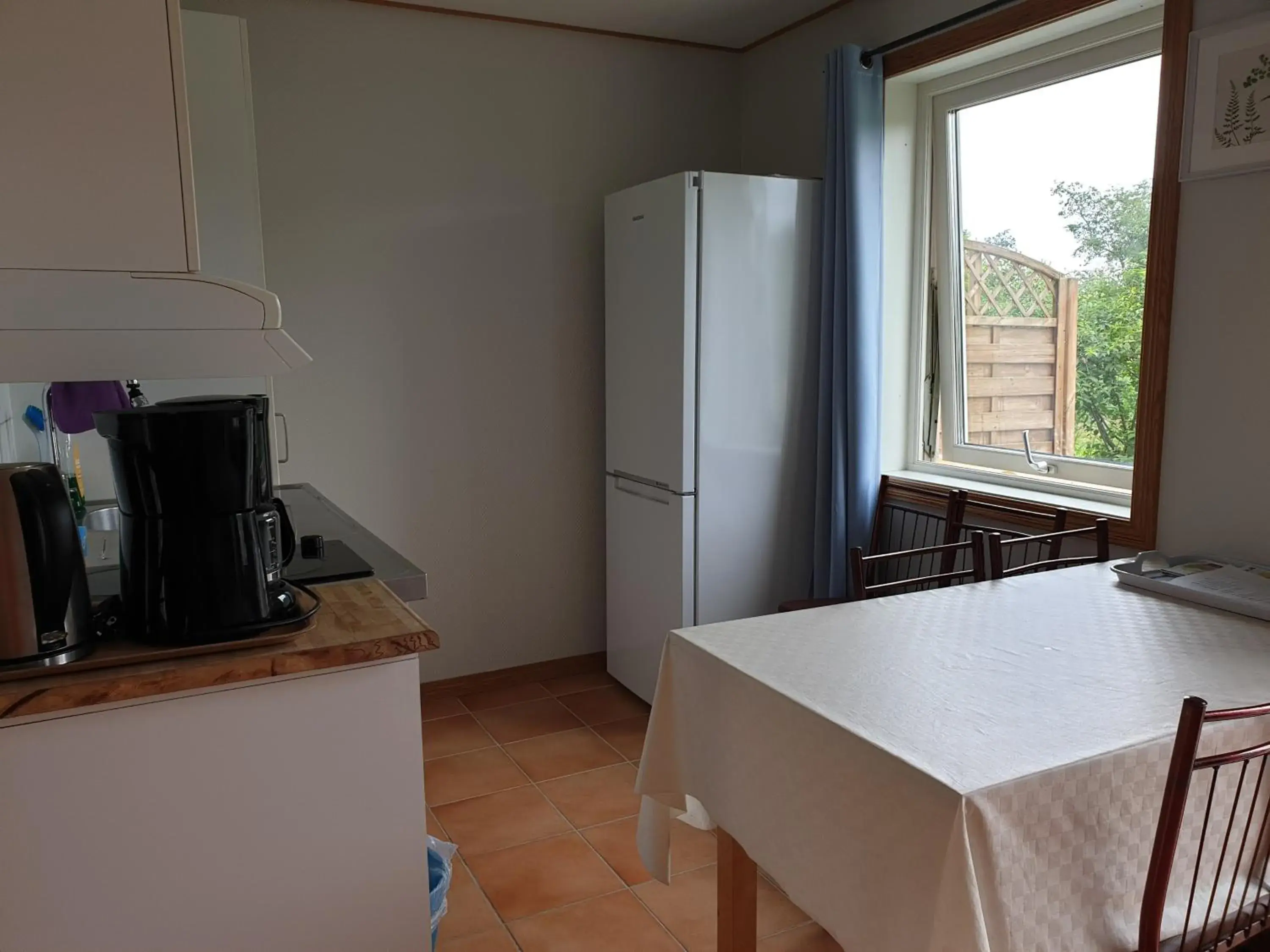 Triple Room with Shower in Vandrarhem & Lofthus Solstickan Triple Room with Shower in Vandrarhem & Lofthus Solstickan