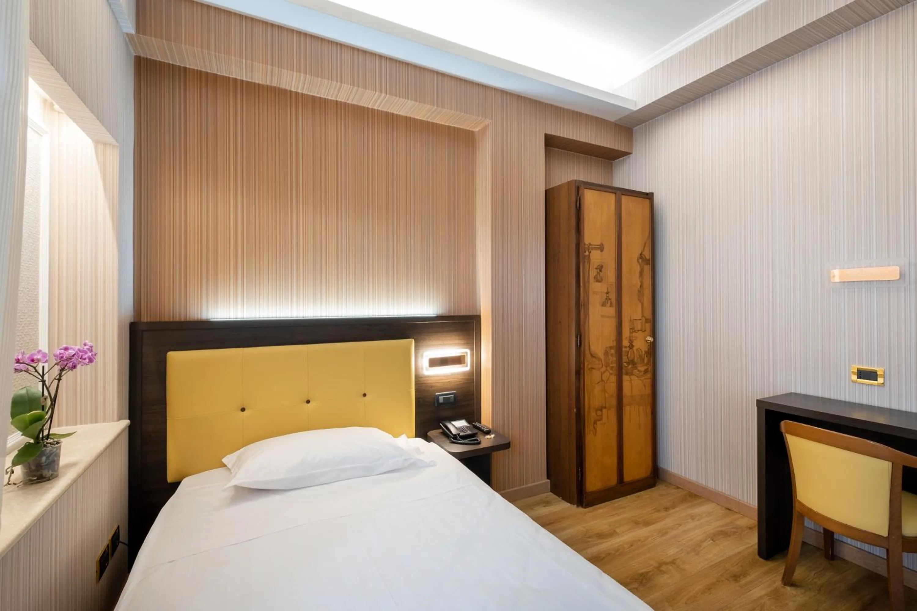 Bed in Hotel Santa Prisca