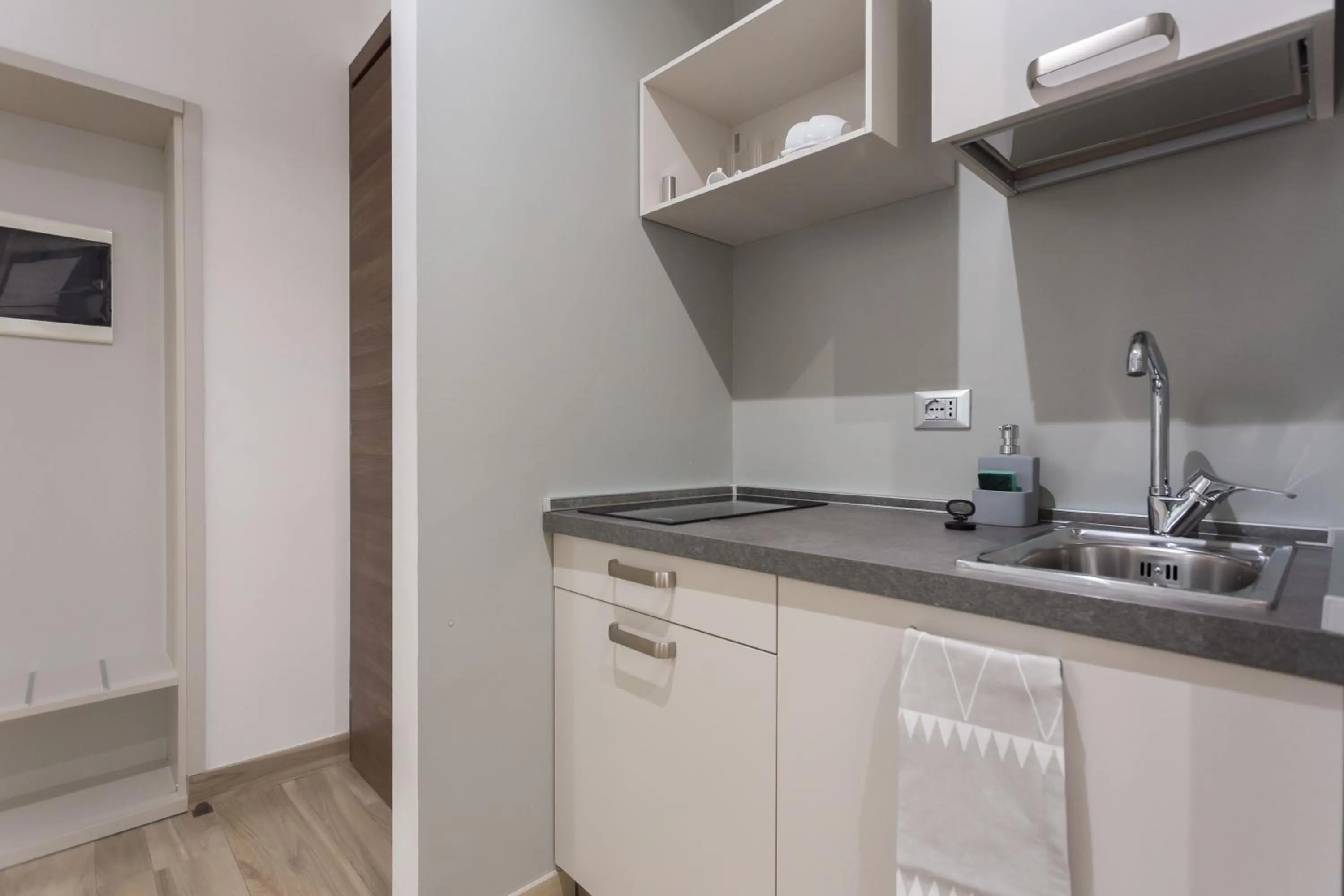 Coffee/tea facilities in ApartHotel Durini