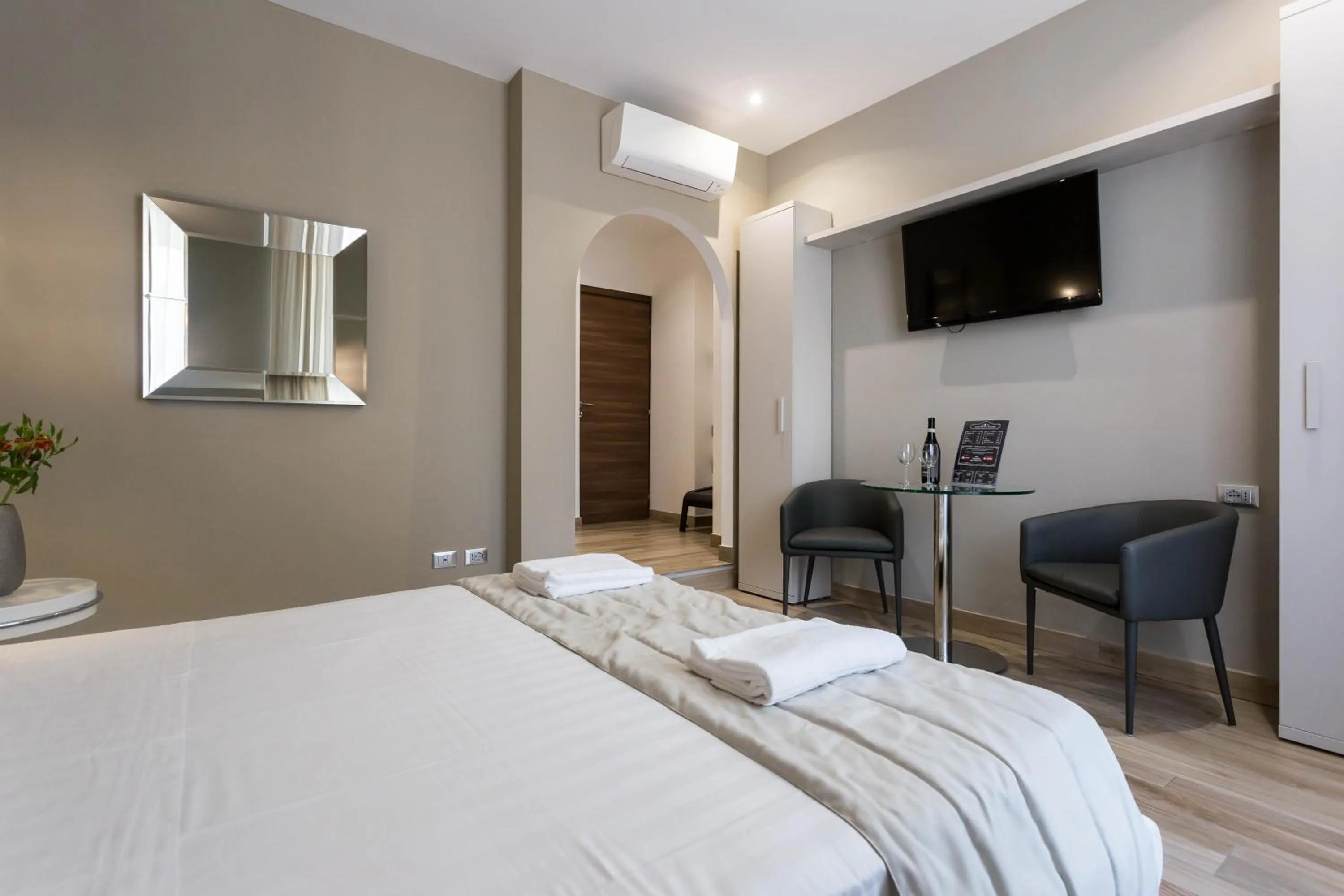 TV and multimedia, Bed in ApartHotel Durini