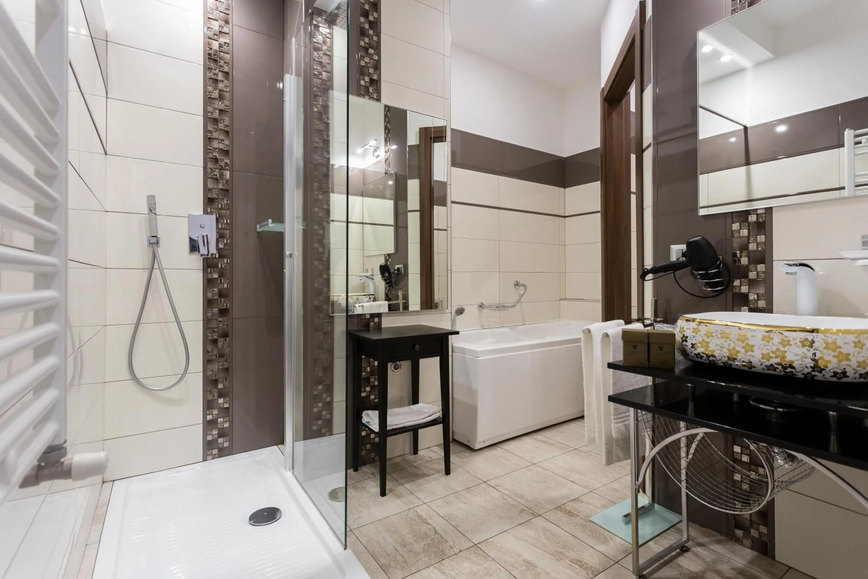 Shower in ApartHotel Durini