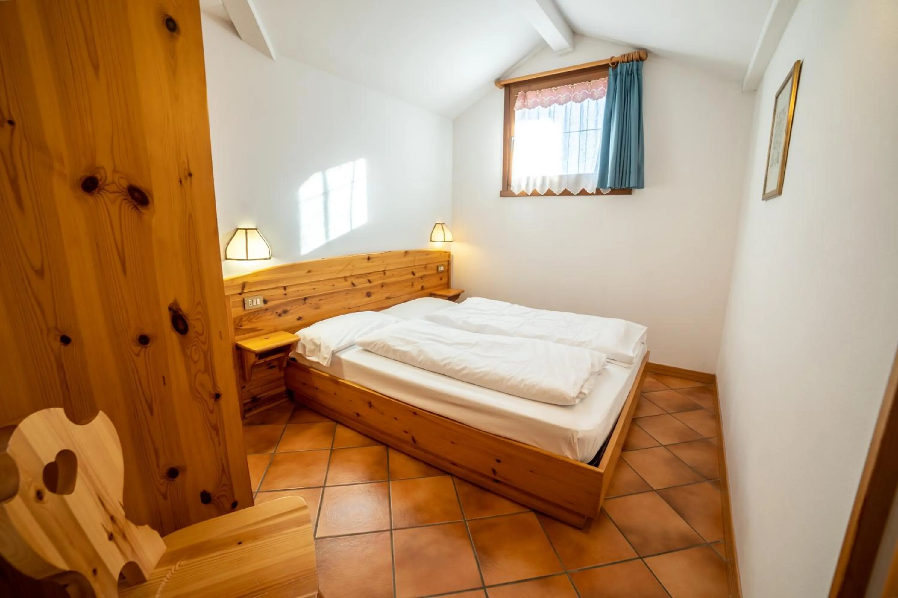 Bedroom, Bed in Residence Derby Club