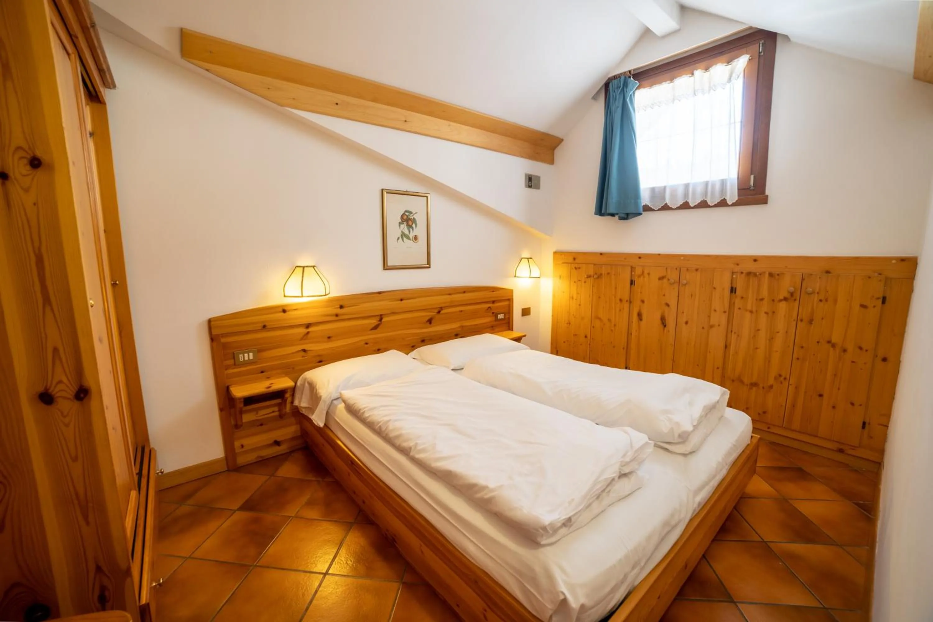 Bed in Residence Derby Club