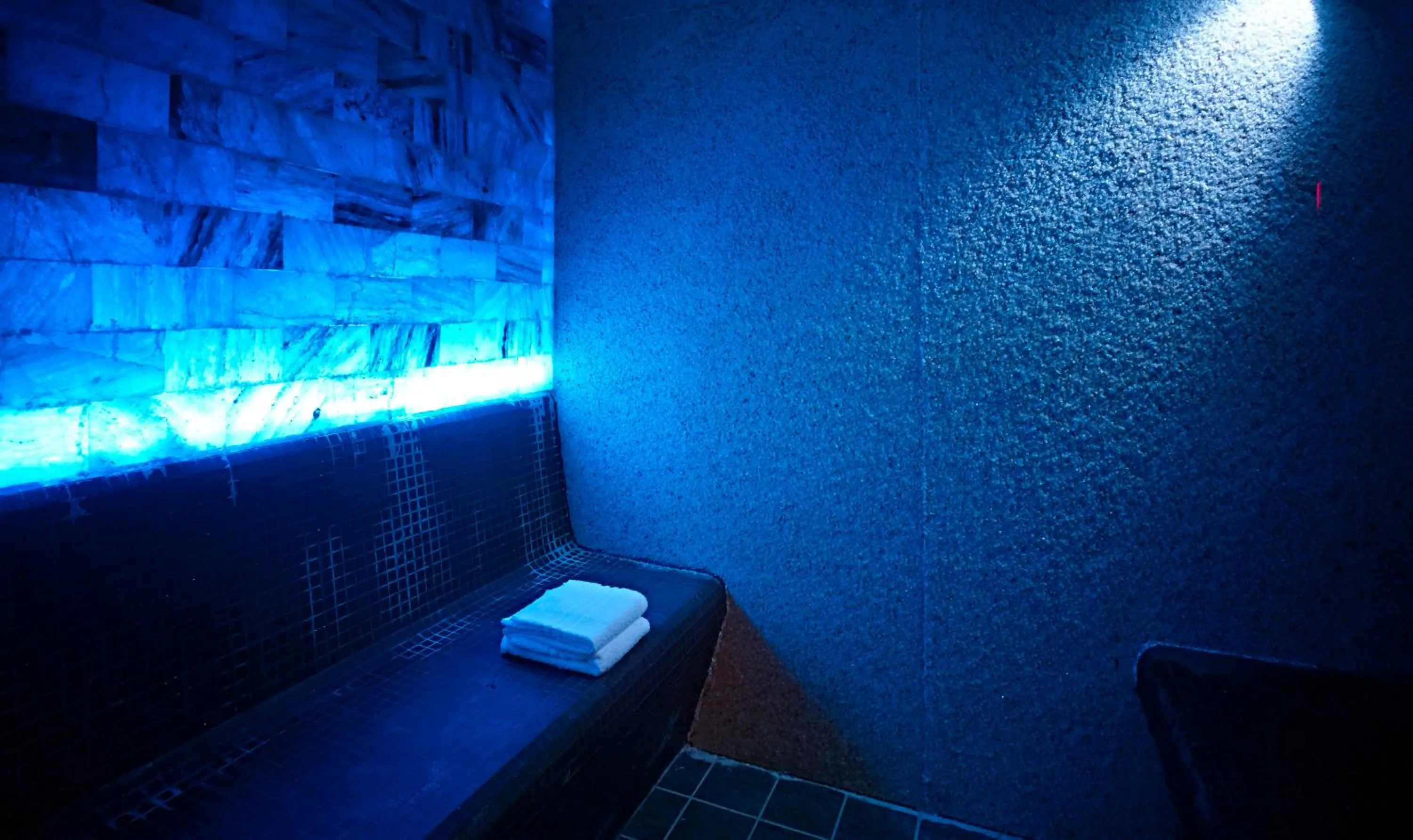 Steam room in Residence Derby Club