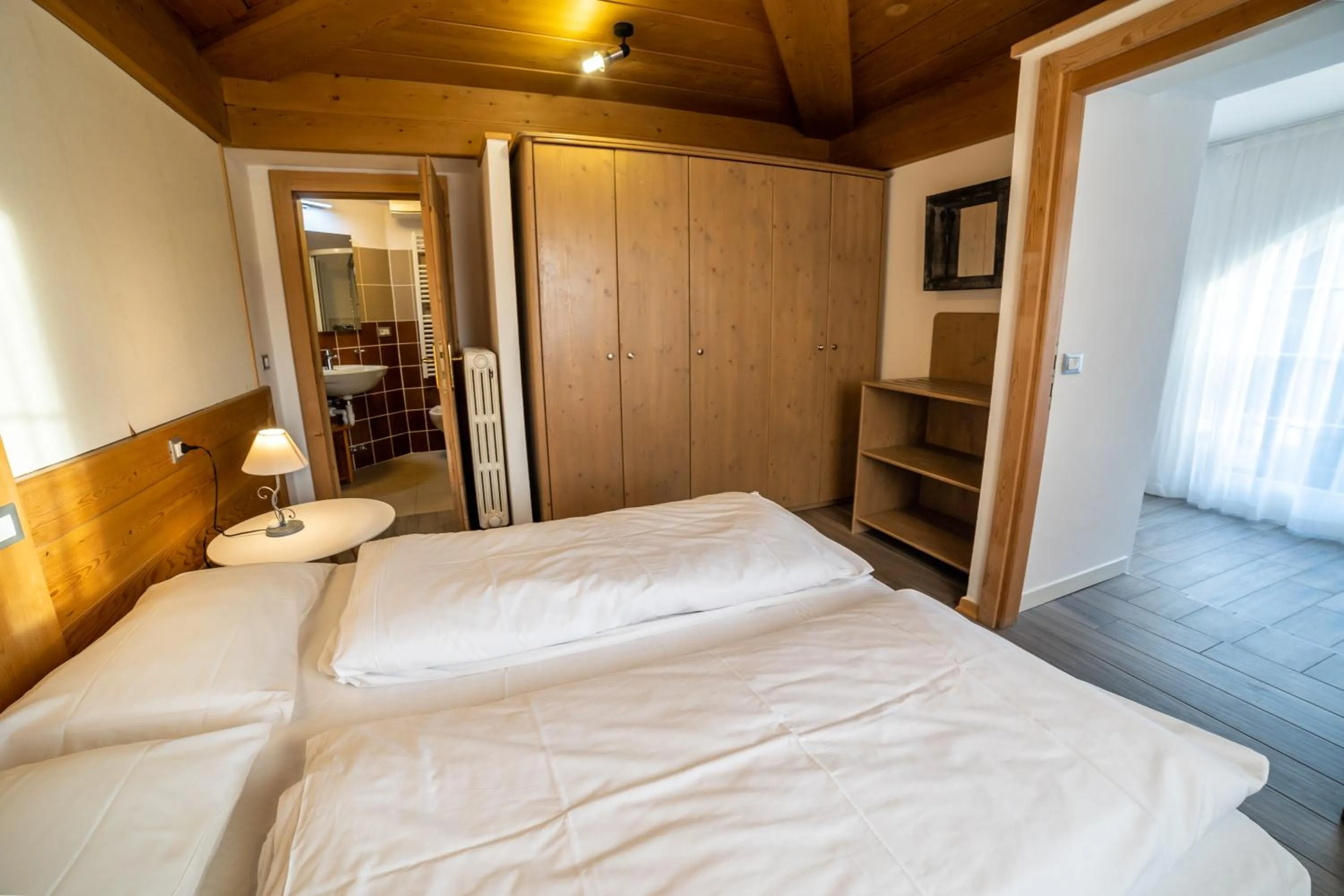 Bed in Residence Derby Club
