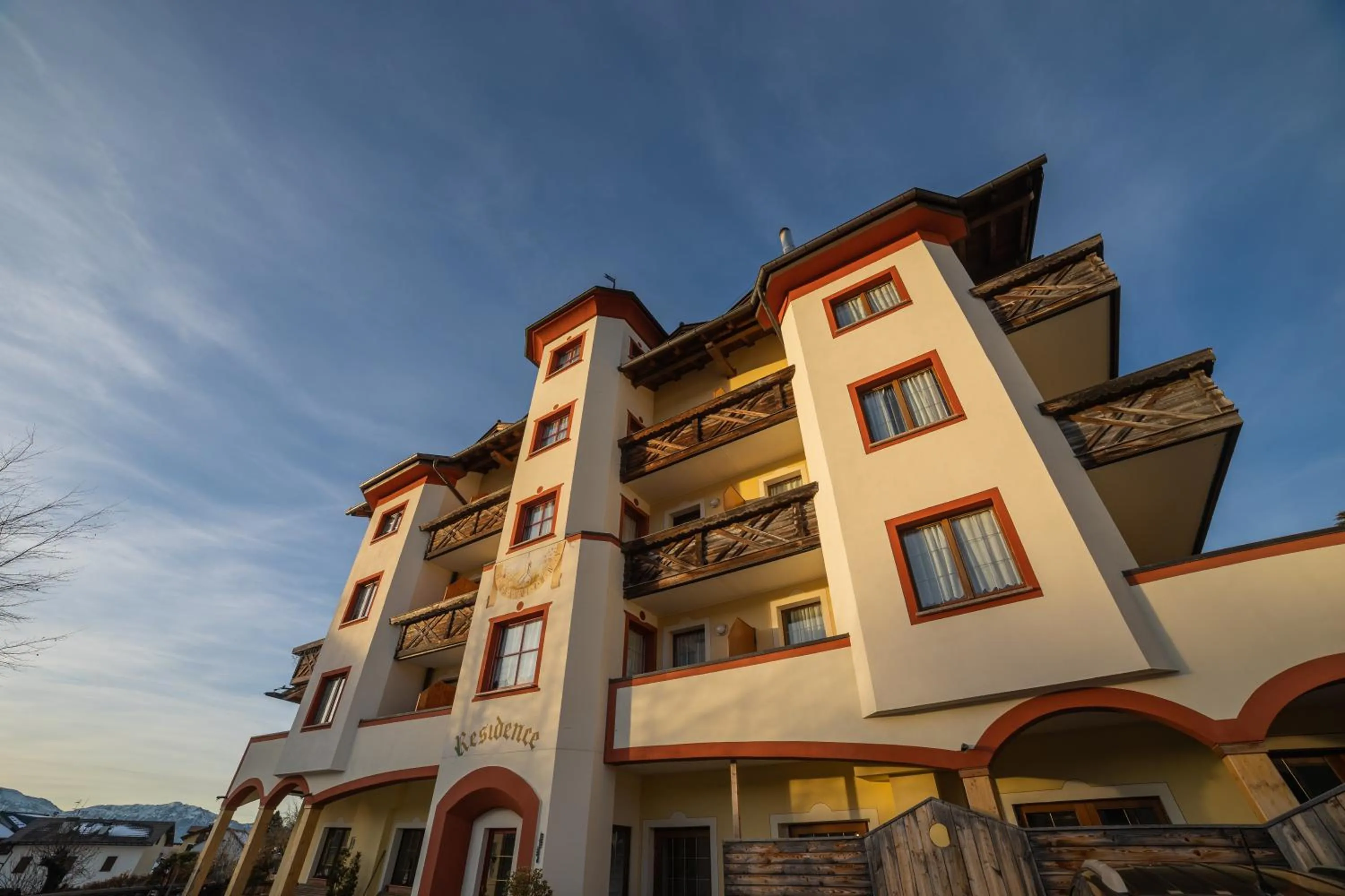 Property building in Residence Derby Club