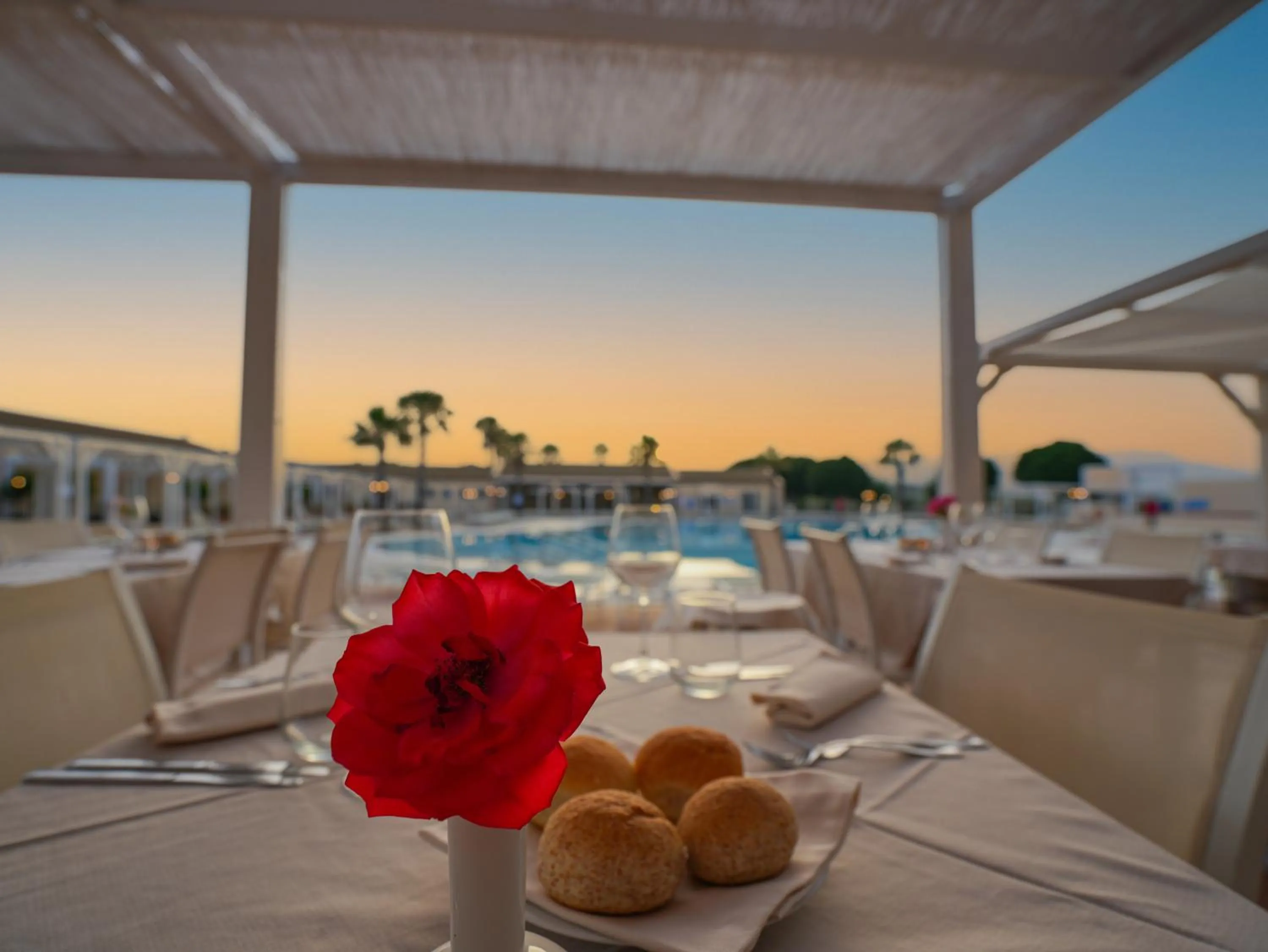 Restaurant/places to eat in Sikania Eco Resort