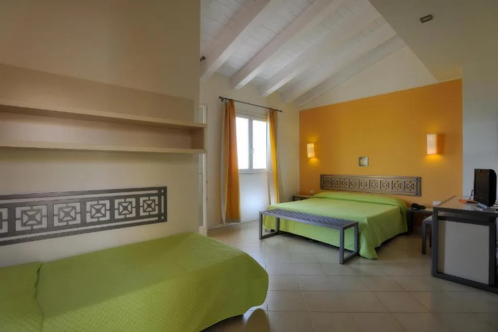 Bedroom, Bed in Sikania Eco Resort