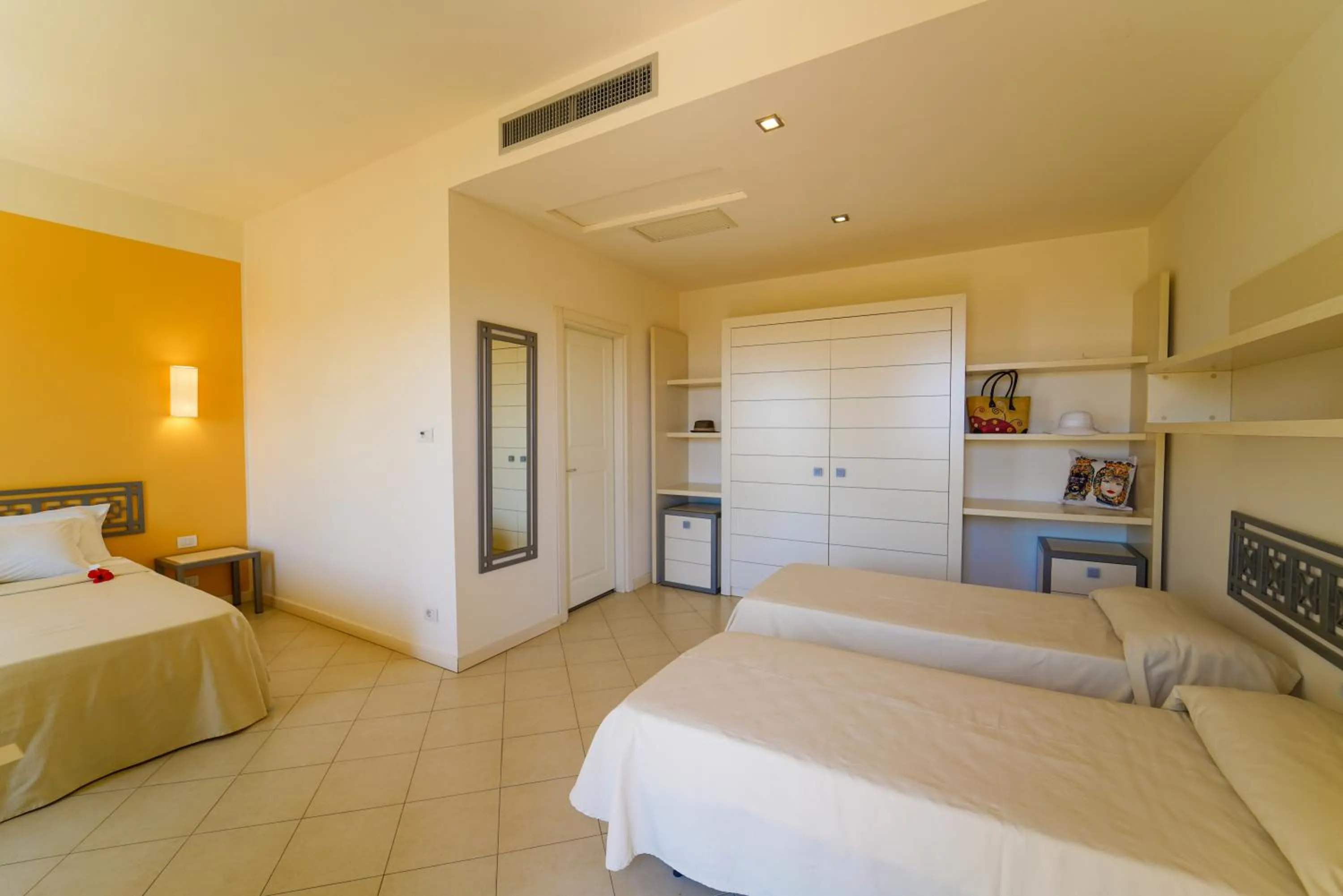 Bedroom, Bed in Sikania Eco Resort