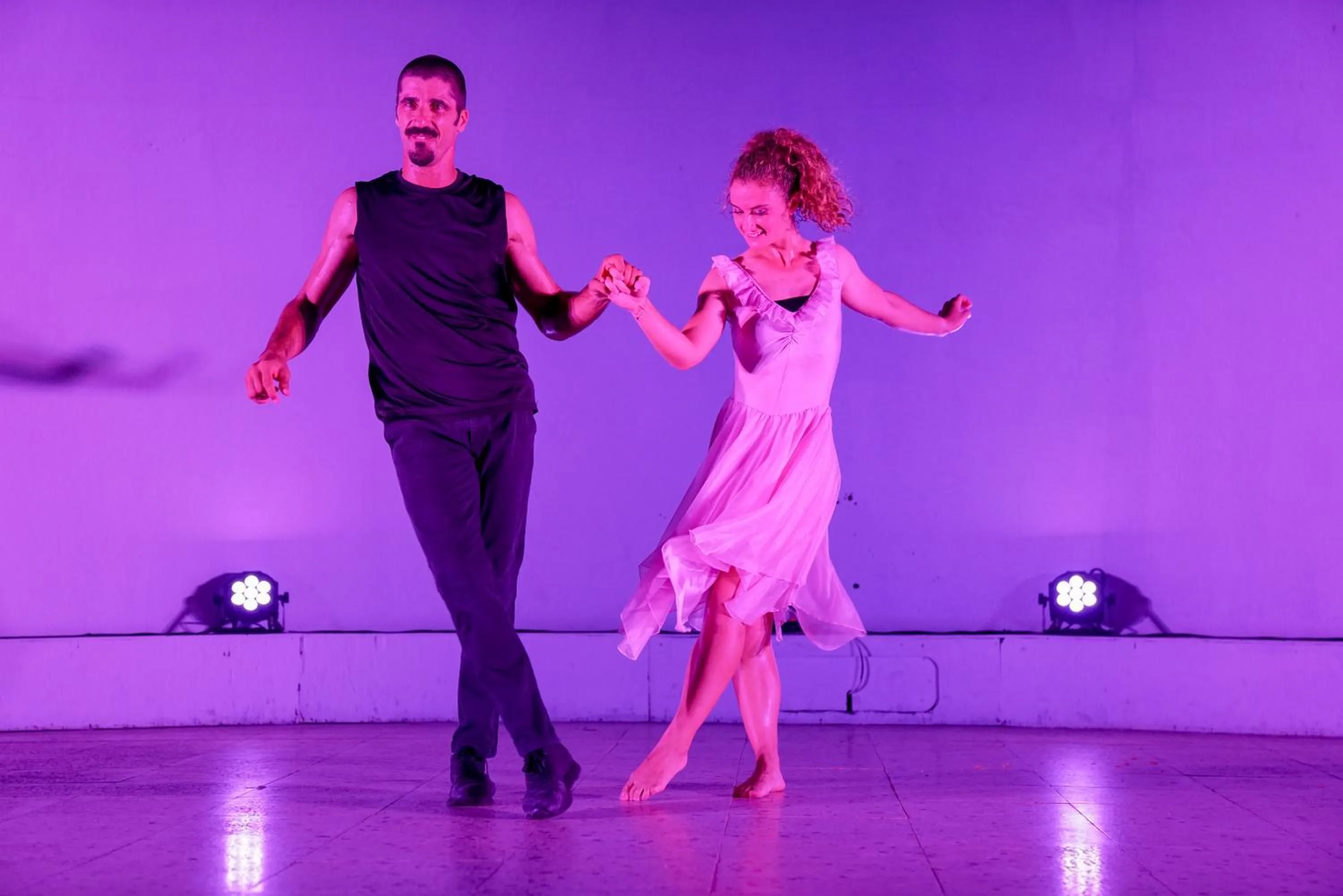 Evening entertainment in Sikania Eco Resort