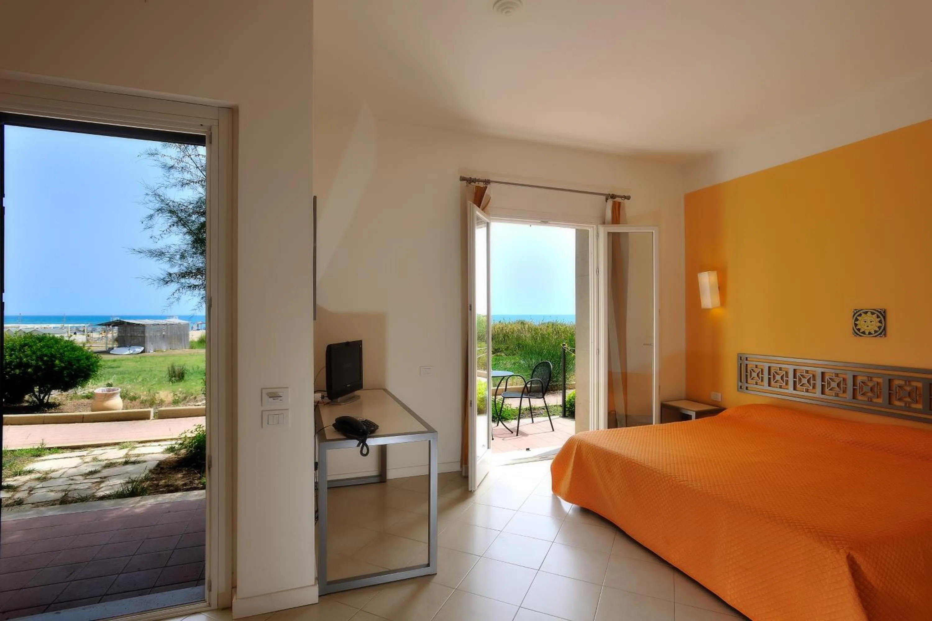 Balcony/Terrace, Bed in Sikania Eco Resort