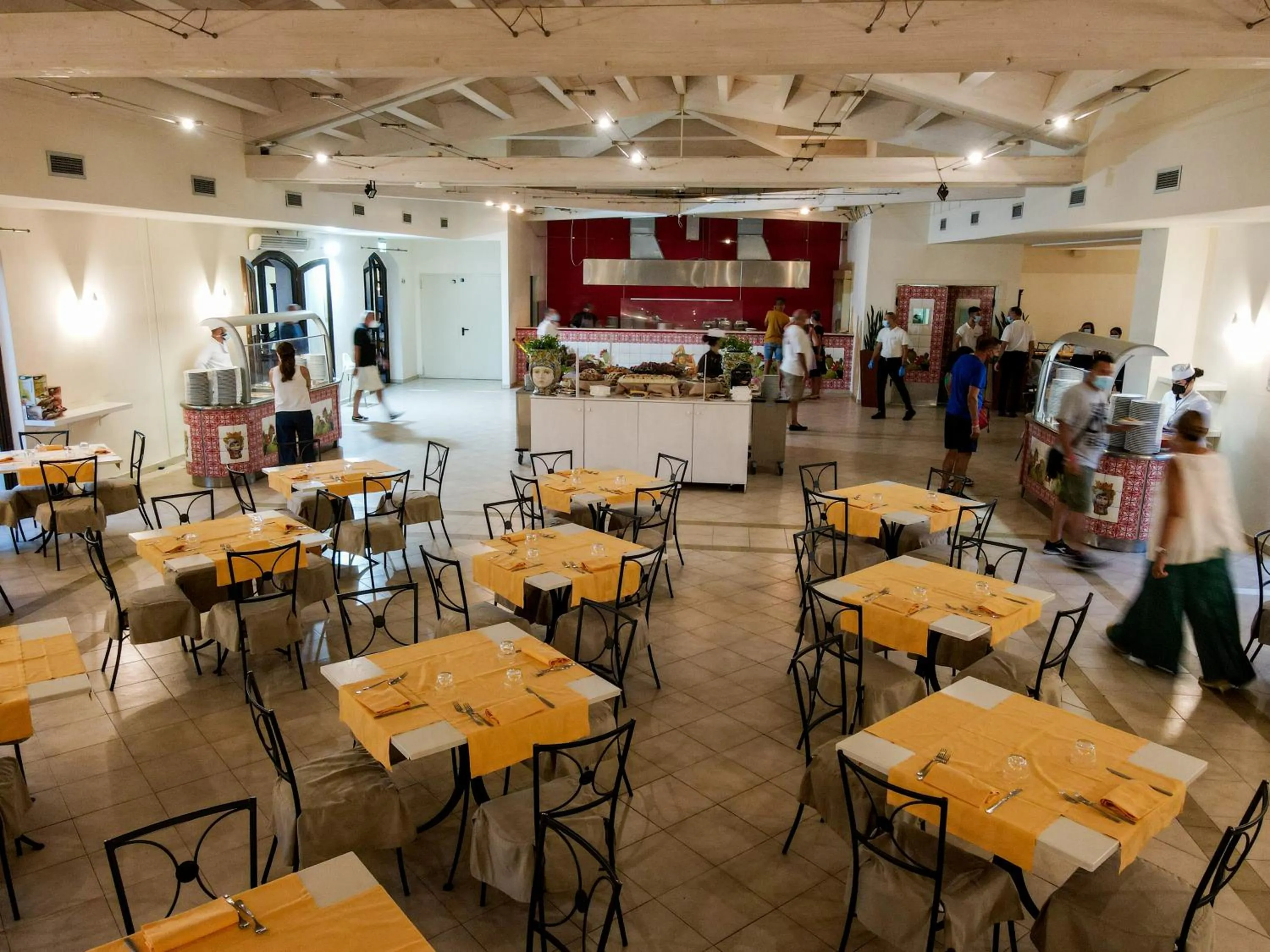 Restaurant/places to eat in Sikania Eco Resort