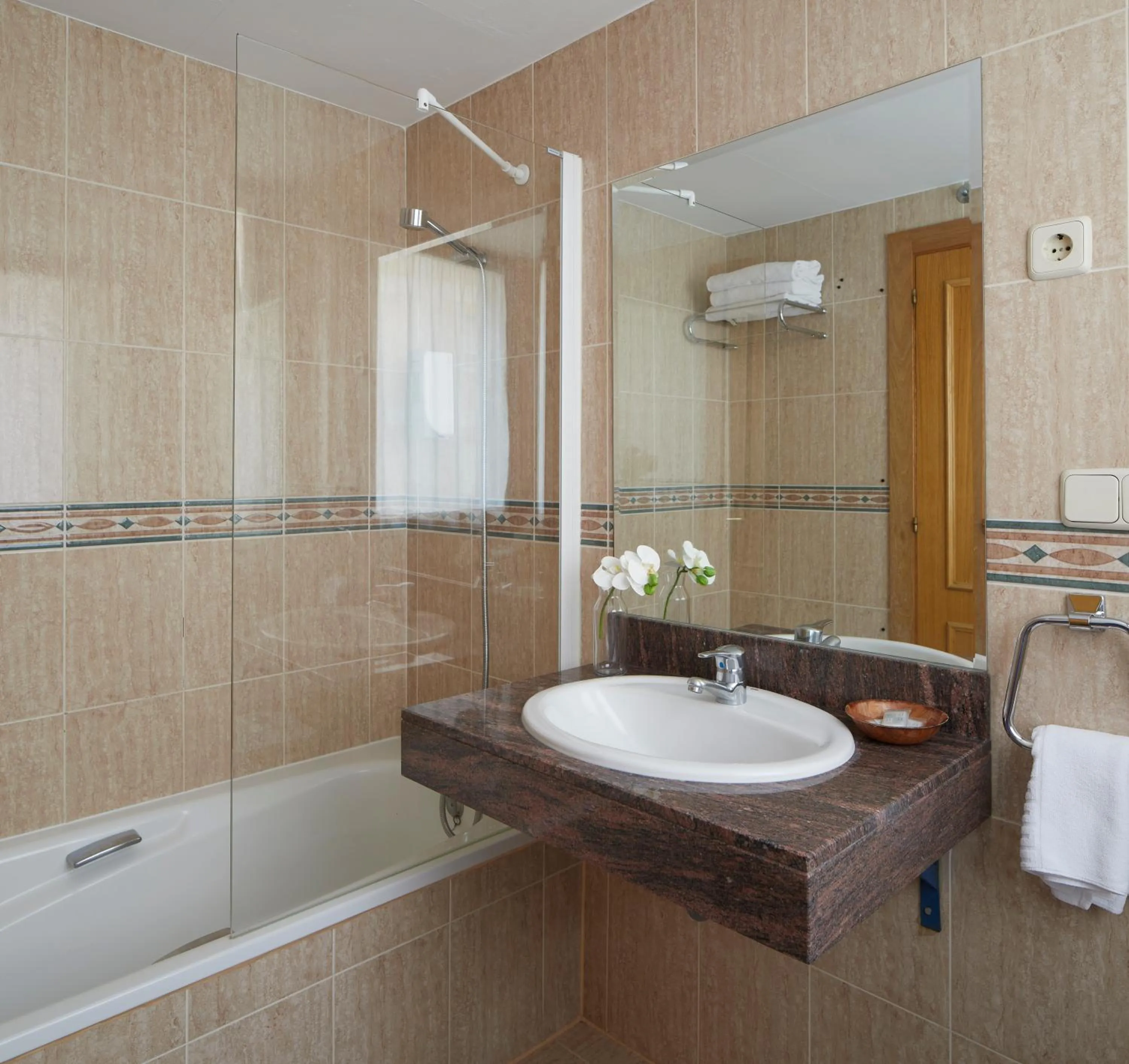 Bathroom in IRAIPE Achuri Auto Check-in