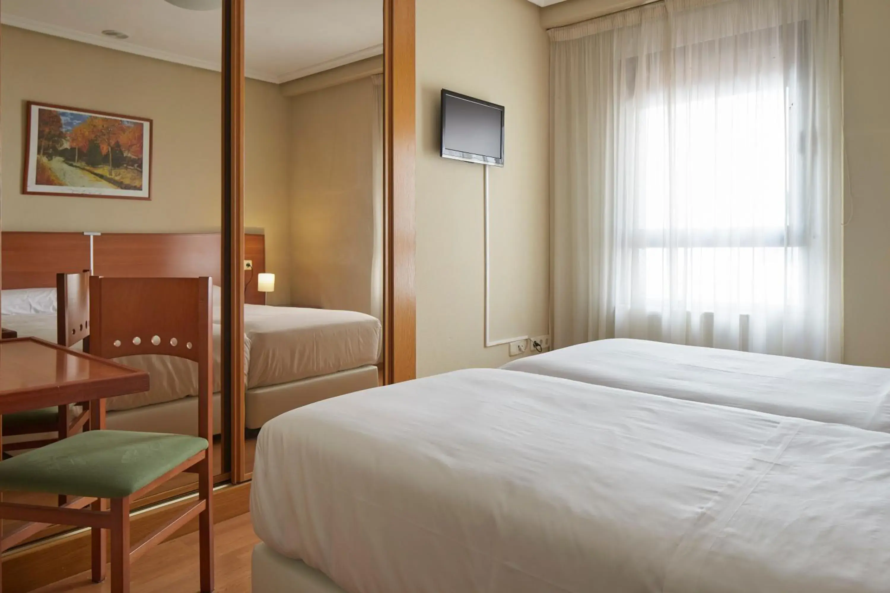 Photo of the whole room, Bed in IRAIPE Achuri Auto Check-in Photo of the whole room, Bed in IRAIPE Achuri Auto Check-in