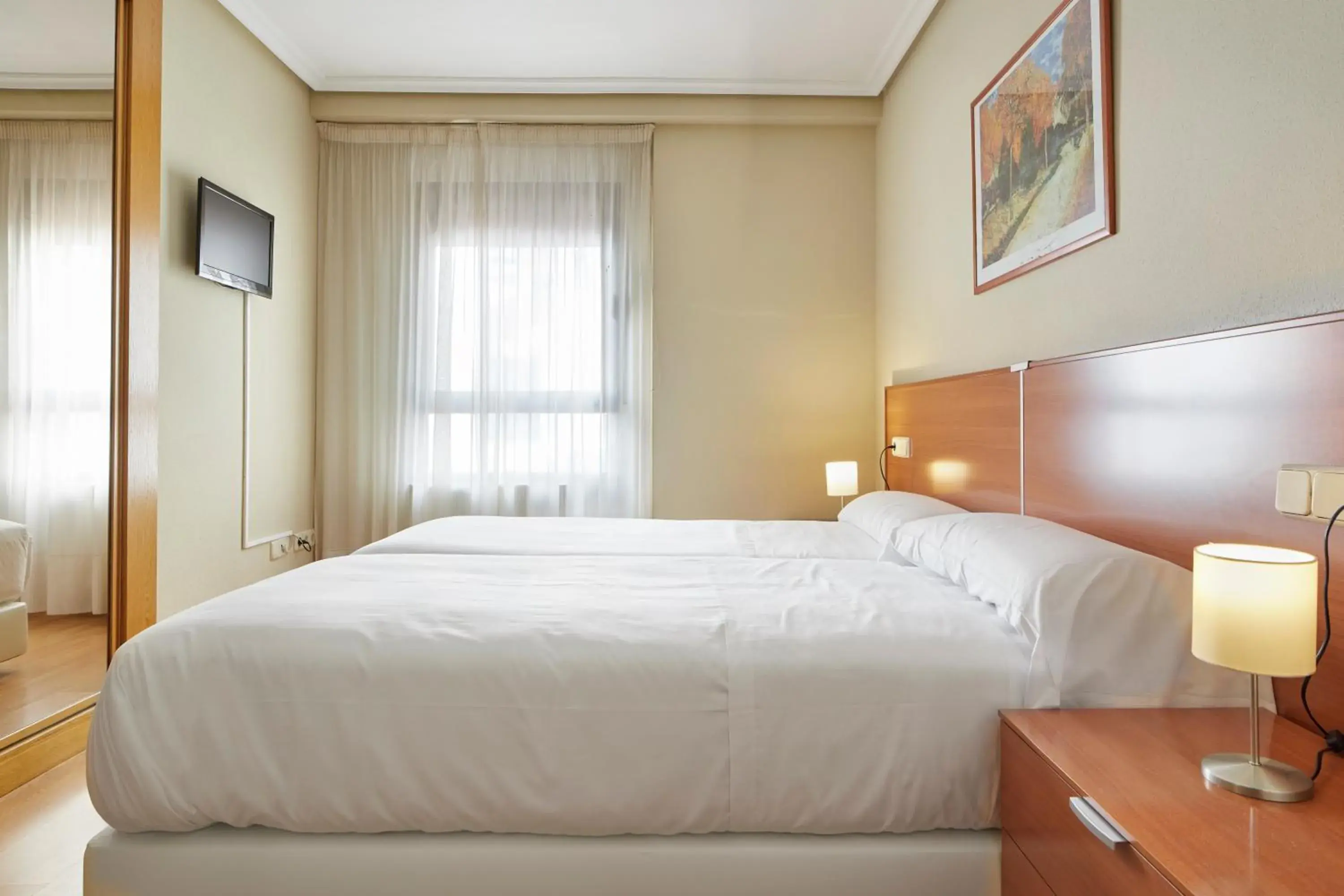 Photo of the whole room, Bed in IRAIPE Achuri Auto Check-in Photo of the whole room, Bed in IRAIPE Achuri Auto Check-in