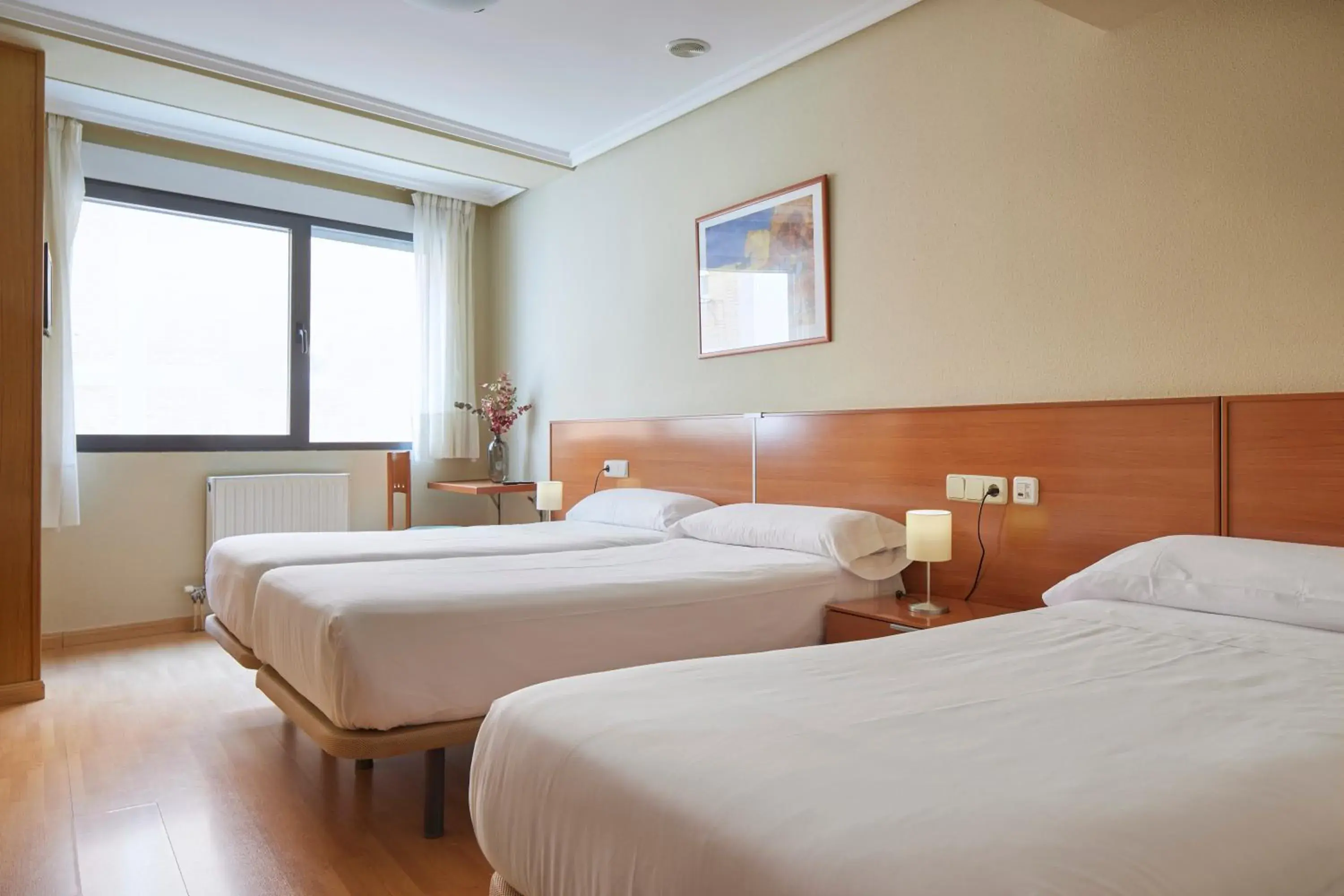 Photo of the whole room, Bed in IRAIPE Achuri Auto Check-in Photo of the whole room, Bed in IRAIPE Achuri Auto Check-in