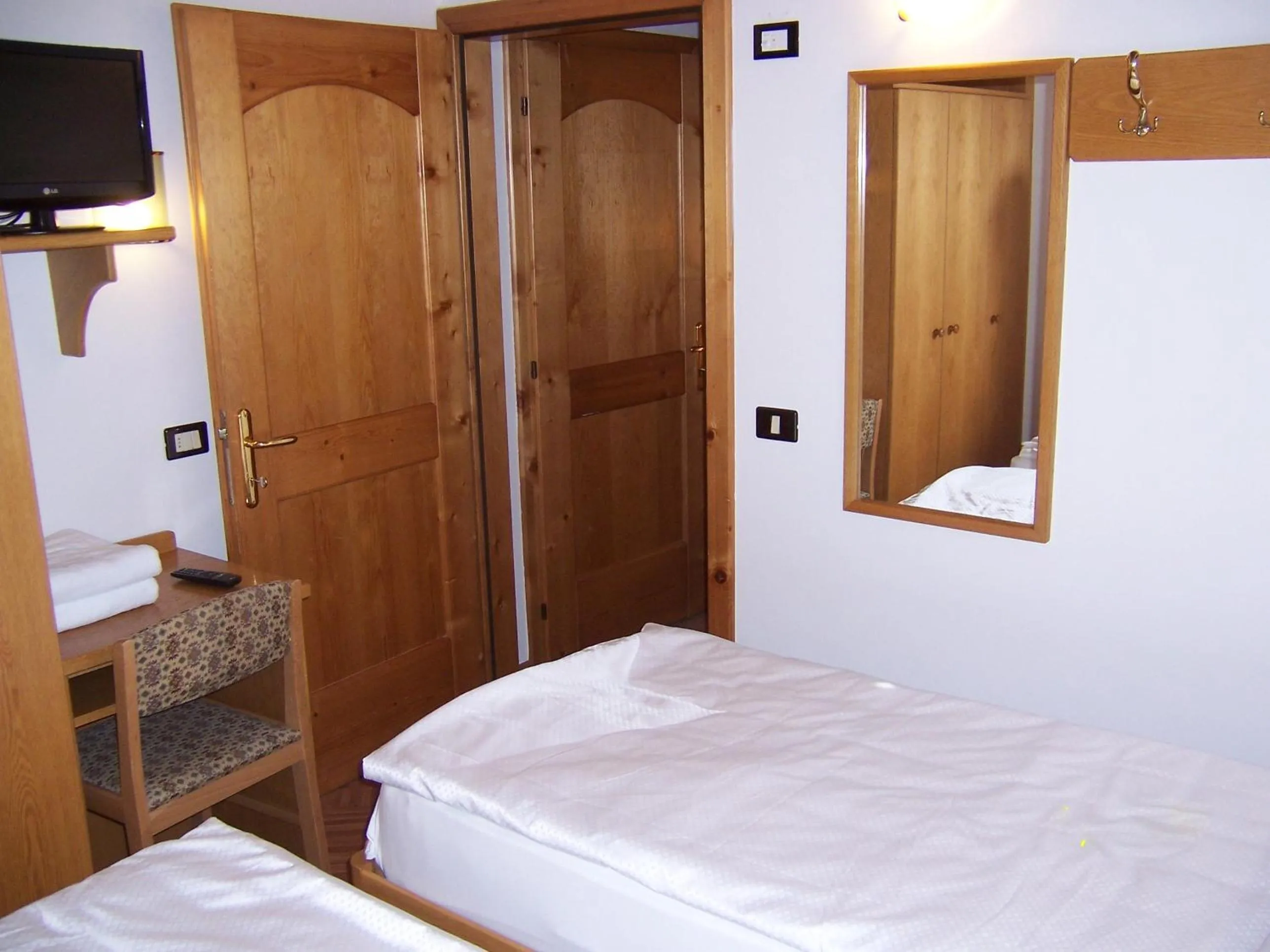 Other, Bed in Alpen Hotel Rabbi